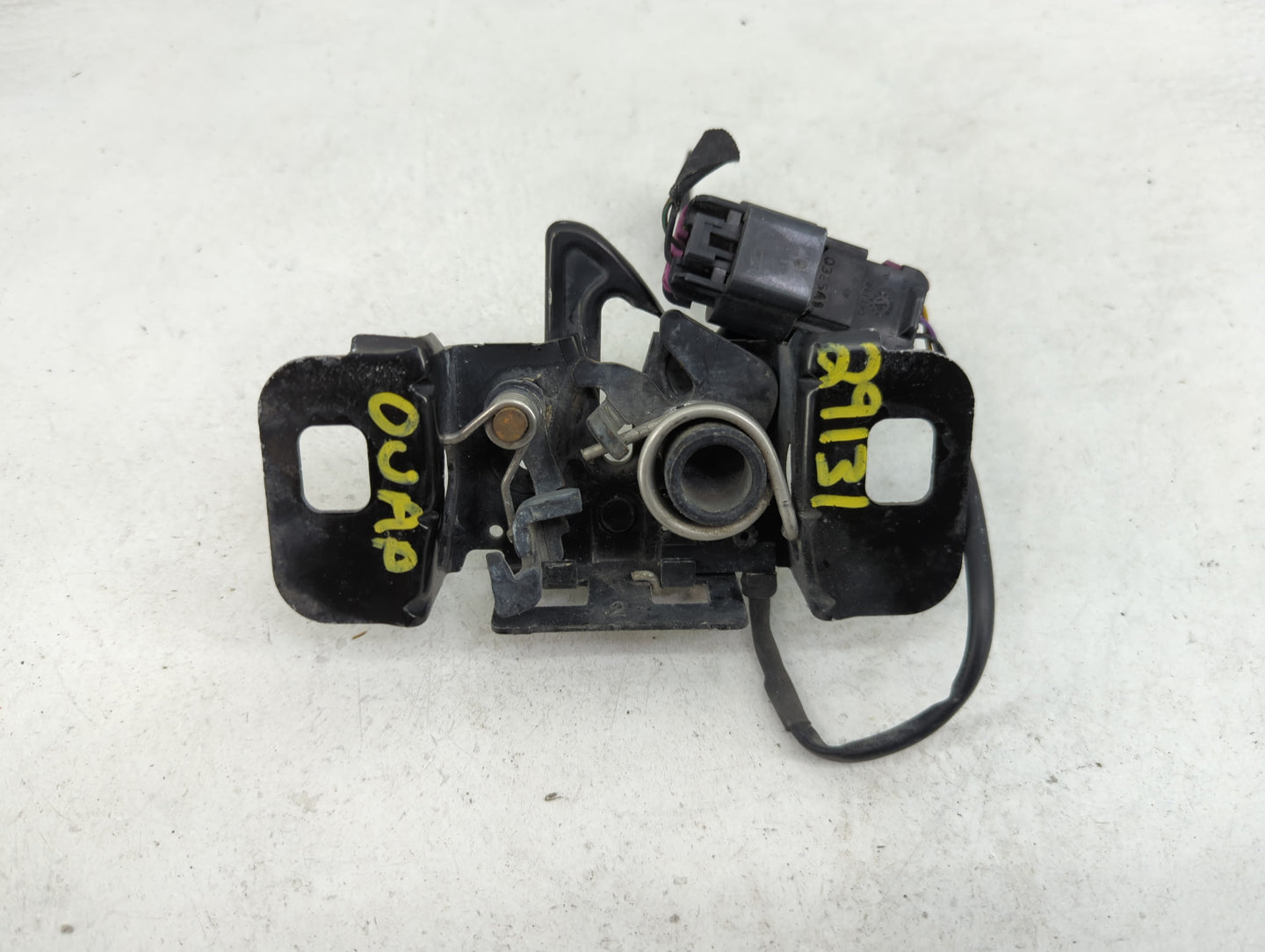 2011 Buick Lacrosse Hood Latch Assembly - Oemusedautoparts1.com