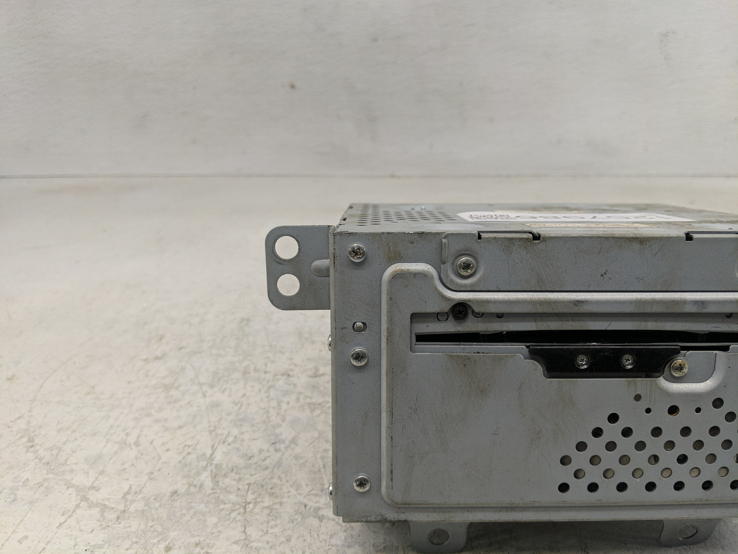 2010-2011 Buick Lacrosse Radio AM FM Cd Player Receiver Replacement P/N:20888798 22744758 Fits Fits 2010 2011 OEM Used Auto 