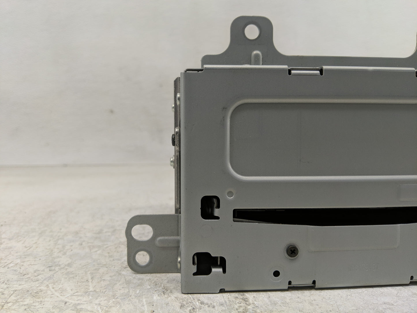 2011 Buick Lacrosse Radio AM FM Cd Player Receiver Replacement P/N:20983517 Fits OEM Used Auto Parts - Oemusedautoparts1.com
