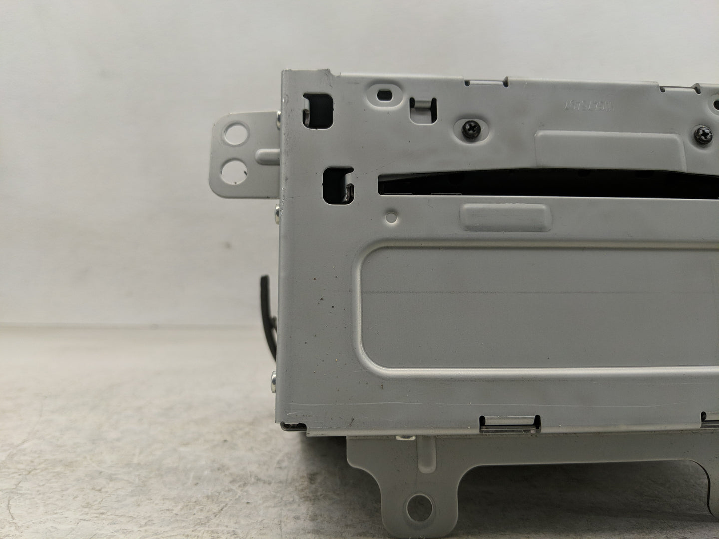 2011 Buick Lacrosse Radio AM FM Cd Player Receiver Replacement P/N:20983517 Fits OEM Used Auto Parts - Oemusedautoparts1.com