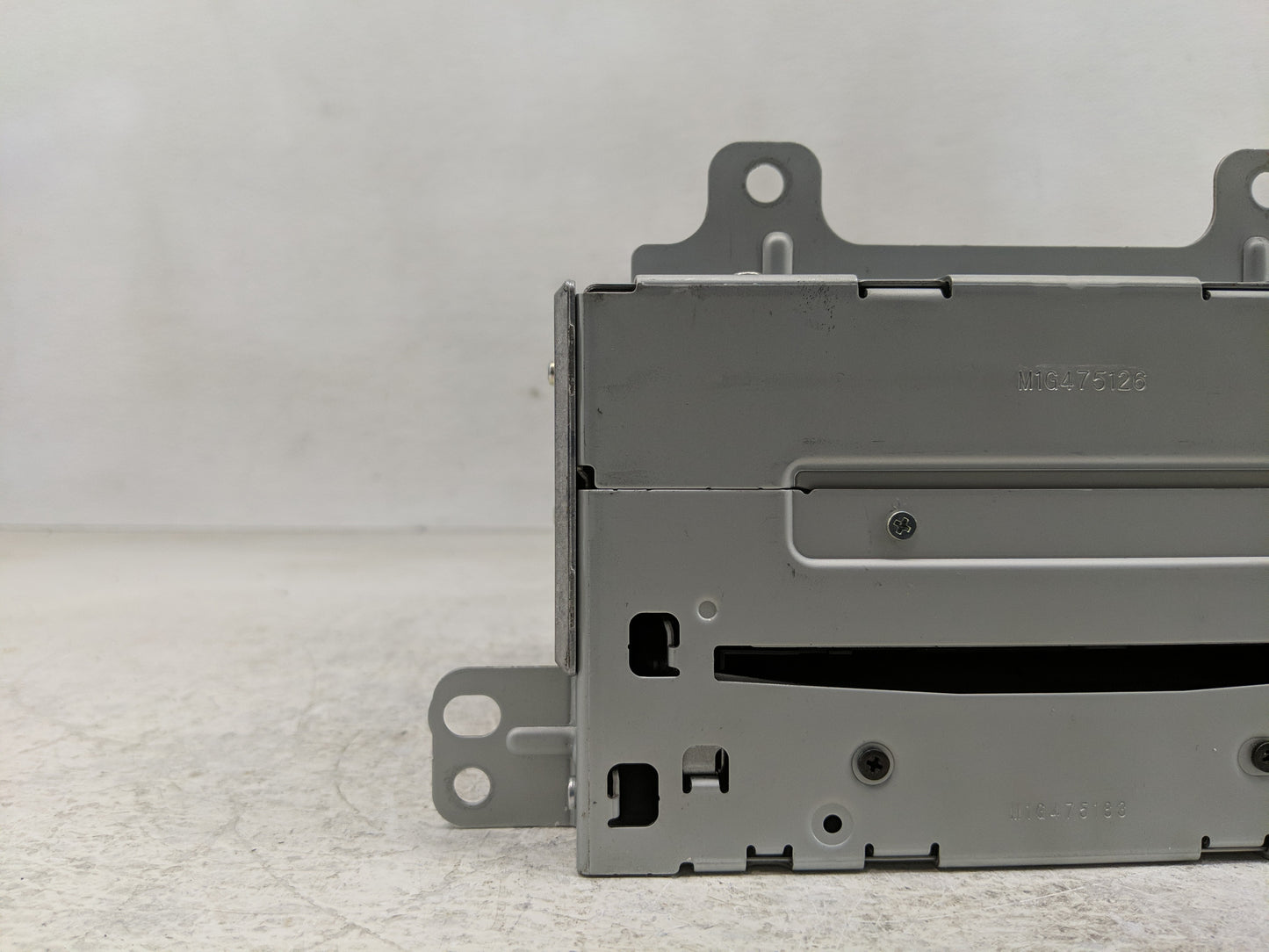 2011-2012 Buick Lacrosse Radio AM FM Cd Player Receiver Replacement P/N:20983517 Fits Fits 2010 2011 2012 OEM Used Auto Part