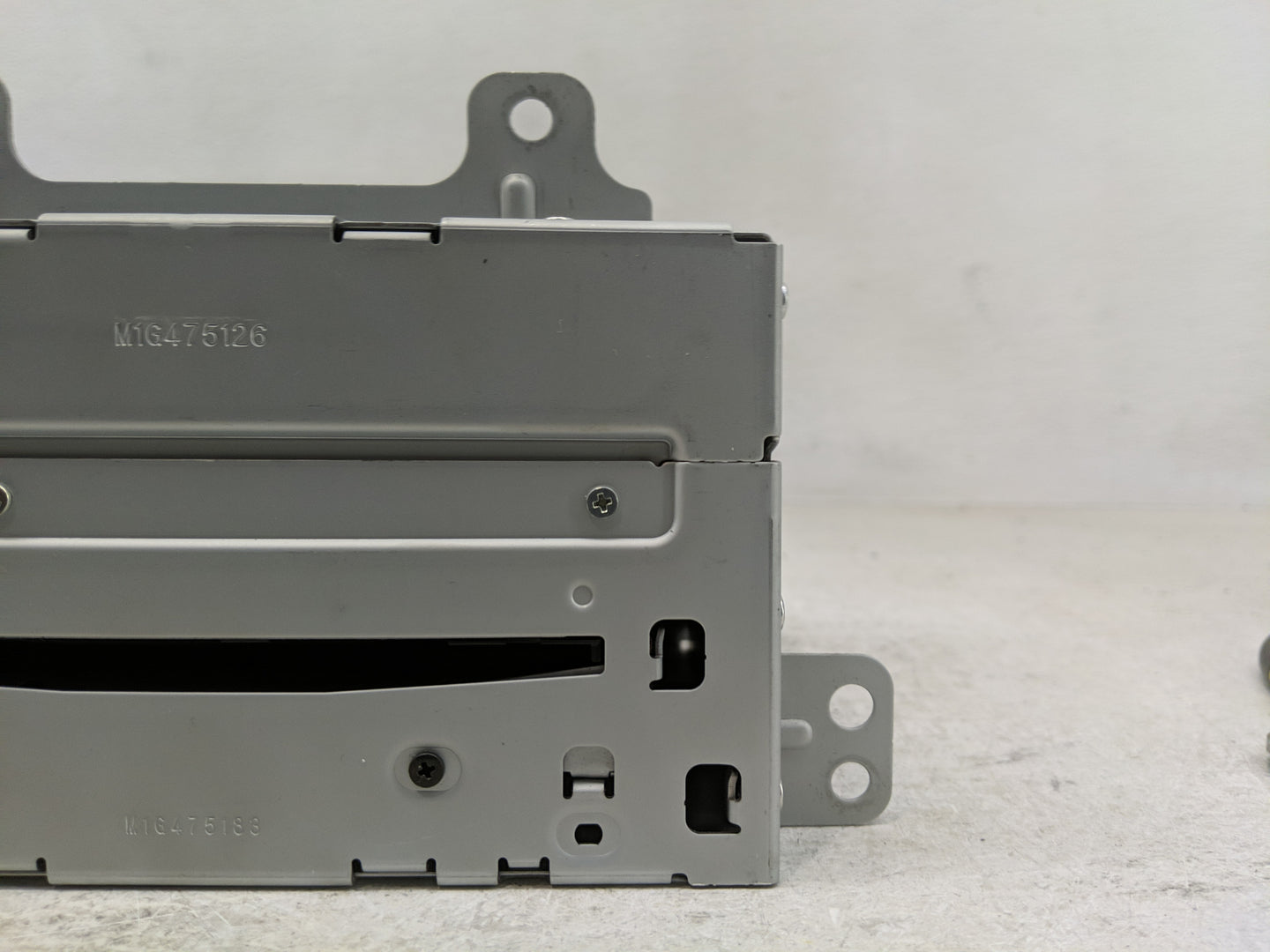 2011-2012 Buick Lacrosse Radio AM FM Cd Player Receiver Replacement P/N:20983517 Fits Fits 2010 2011 2012 OEM Used Auto Part