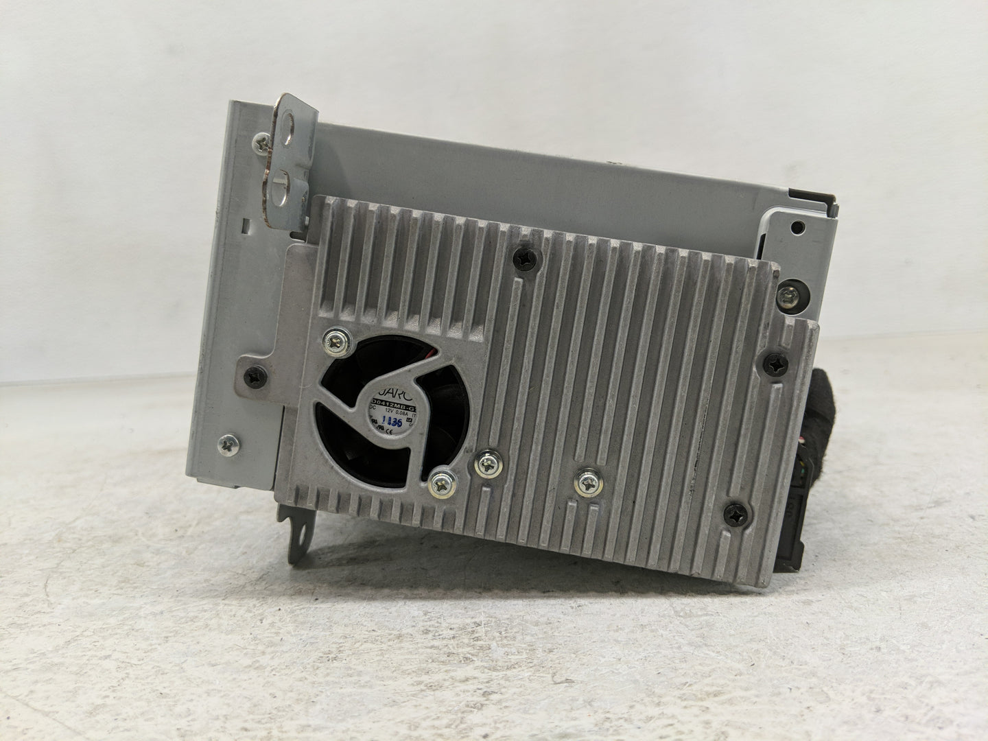 2011-2012 Buick Lacrosse Radio AM FM Cd Player Receiver Replacement P/N:20983517 Fits Fits 2010 2011 2012 OEM Used Auto Part