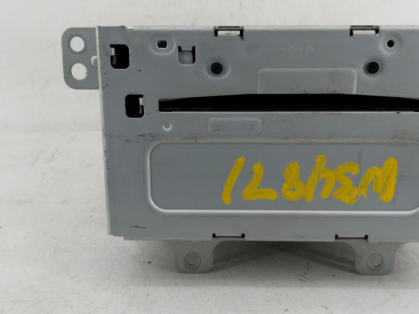 2011-2012 Buick Lacrosse Radio AM FM Cd Player Receiver Replacement P/N:20983517 Fits Fits 2010 2011 2012 OEM Used Auto Part