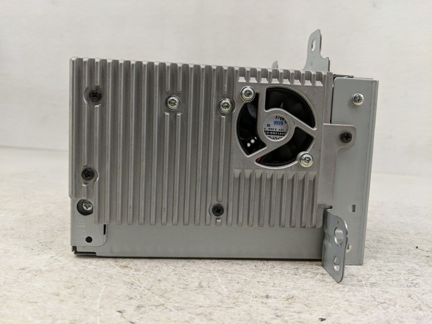 2011-2012 Buick Lacrosse Radio AM FM Cd Player Receiver Replacement P/N:20983517 Fits Fits 2010 2011 2012 OEM Used Auto Part