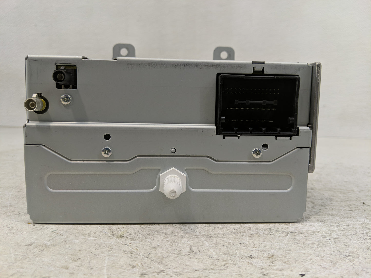 2011-2012 Buick Lacrosse Radio AM FM Cd Player Receiver Replacement P/N:20983517 Fits Fits 2010 2011 2012 OEM Used Auto Part