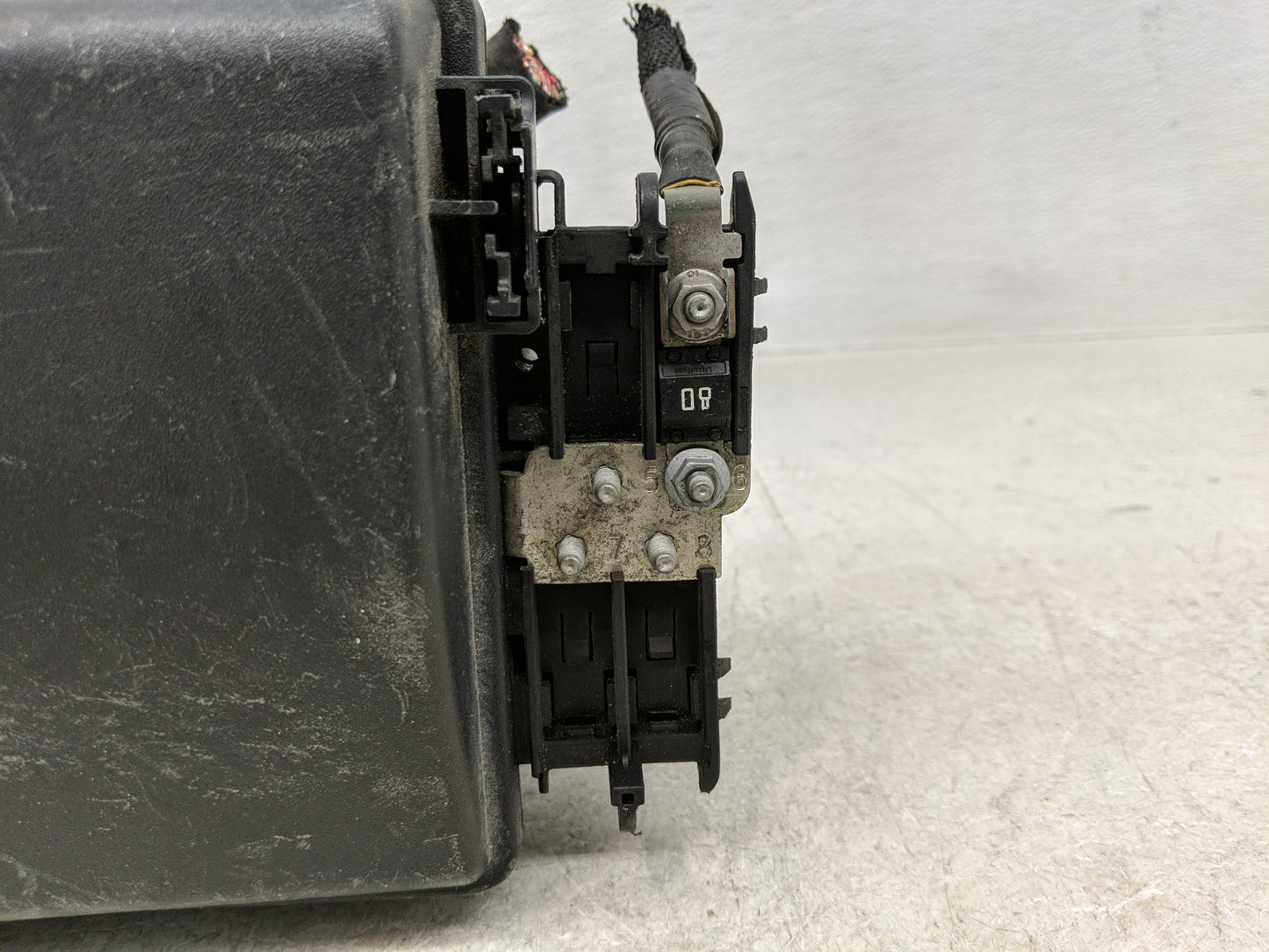 2011 Buick Lacrosse Fusebox Fuse Box Panel Relay Module P/N:13272071 13272072 Fits OEM Used Auto Parts - Oemusedautoparts1.c