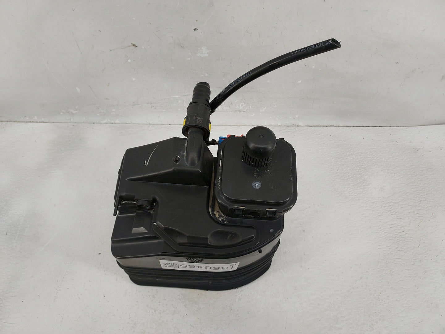 2011 Buick Lacrosse Fuel Vapor Charcoal Canister - Oemusedautoparts1.com
