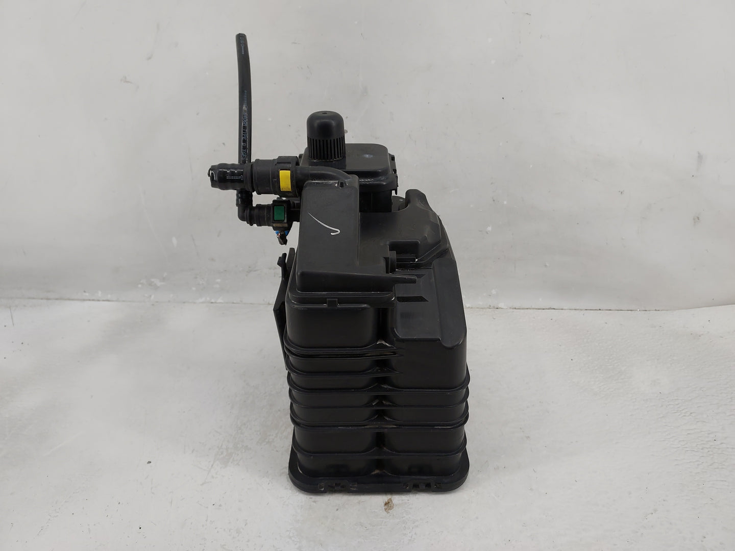 2011 Buick Lacrosse Fuel Vapor Charcoal Canister - Oemusedautoparts1.com