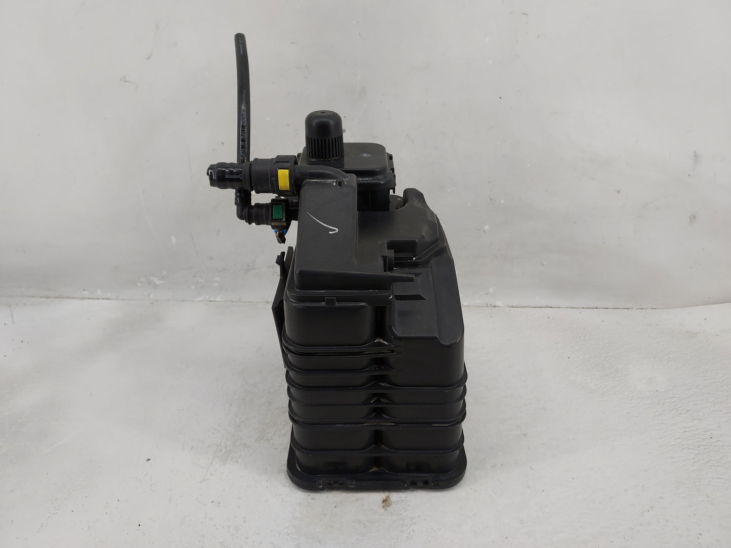 2011 Buick Lacrosse Fuel Vapor Charcoal Canister 1356465 - Oemusedautoparts1.com