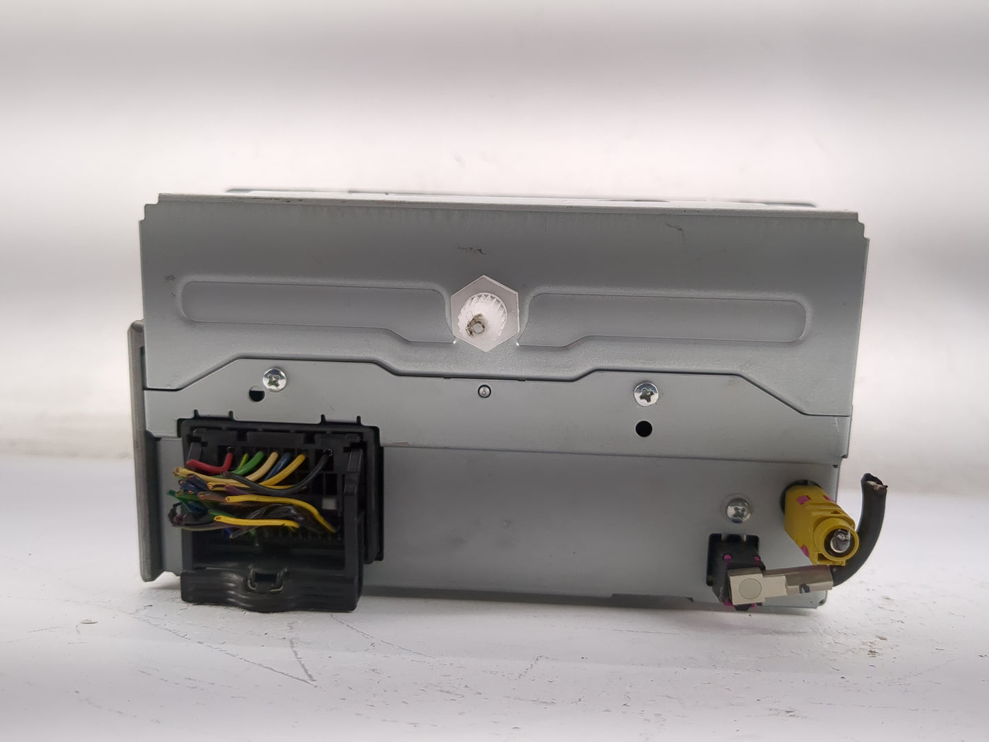 2011-2012 Buick Lacrosse Radio AM FM Cd Player Receiver Replacement P/N:20983517 Fits Fits 2010 2011 2012 OEM Used Auto Part