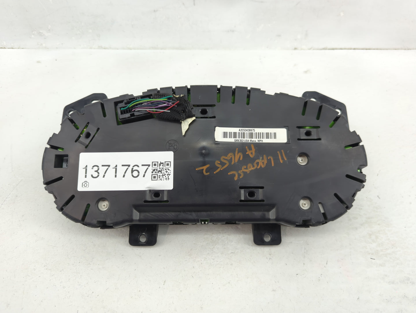 2011 Buick Lacrosse Instrument Cluster Speedometer Gauges P/N:20932076 Fits OEM Used Auto Parts - Oemusedautoparts1.com