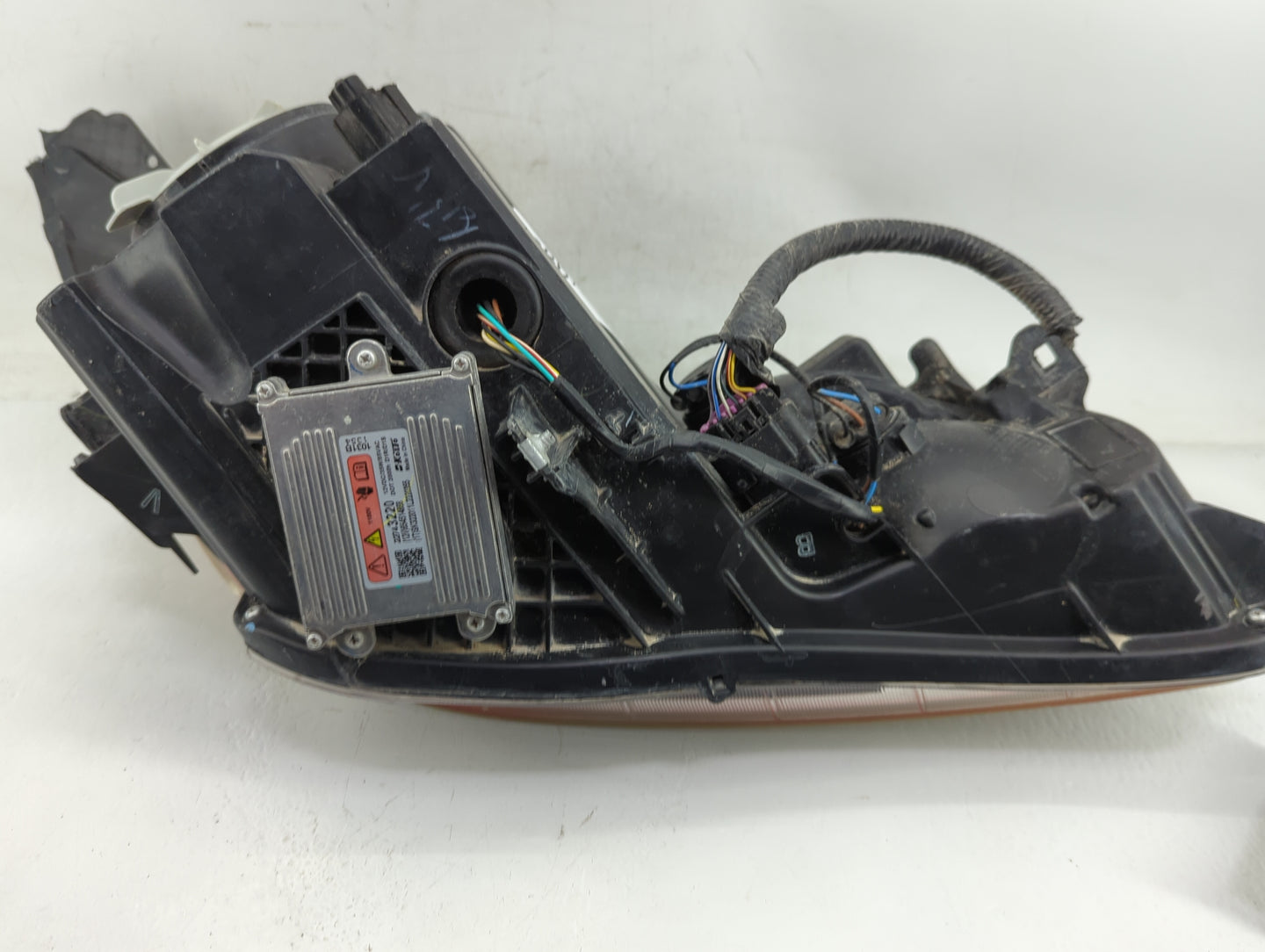 2010-2012 Buick Lacrosse Passenger Right Oem Head Light Headlight Lamp - Oemusedautoparts1.com