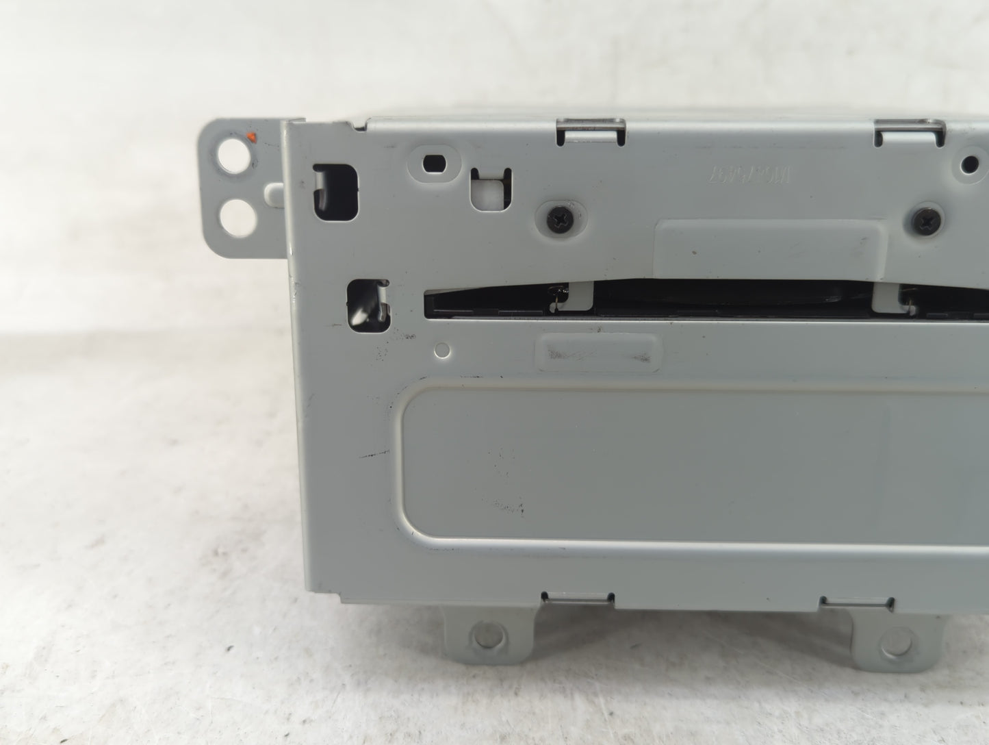 2010-2011 Buick Lacrosse Radio AM FM Cd Player Receiver Replacement P/N:20983517 Fits Fits 2010 2011 OEM Used Auto Parts - O