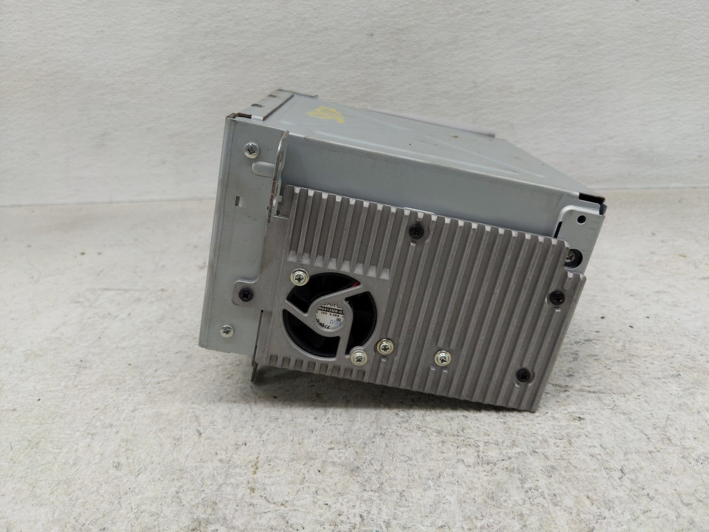 2011-2012 Buick Lacrosse Radio AM FM Cd Player Receiver Replacement P/N:20983517 Fits Fits 2010 2011 2012 OEM Used Auto Part
