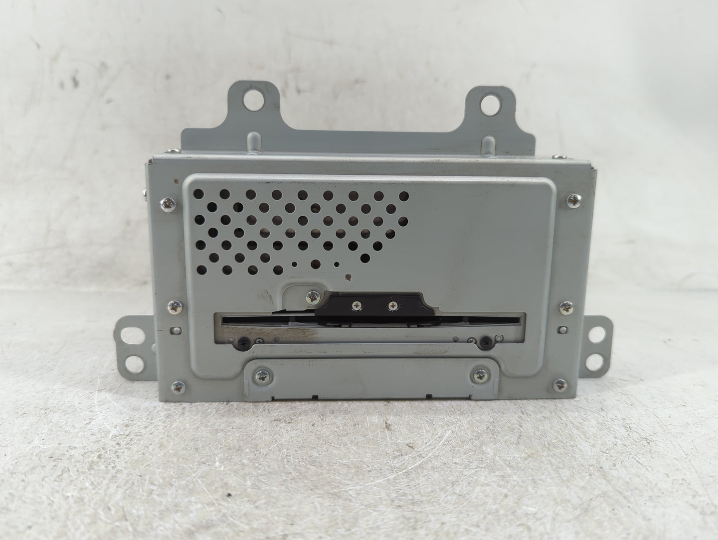 2010-2011 Buick Lacrosse Radio AM FM Cd Player Receiver Replacement P/N:DW468100-6830 20972237 Fits Fits 2010 2011 OEM Used 