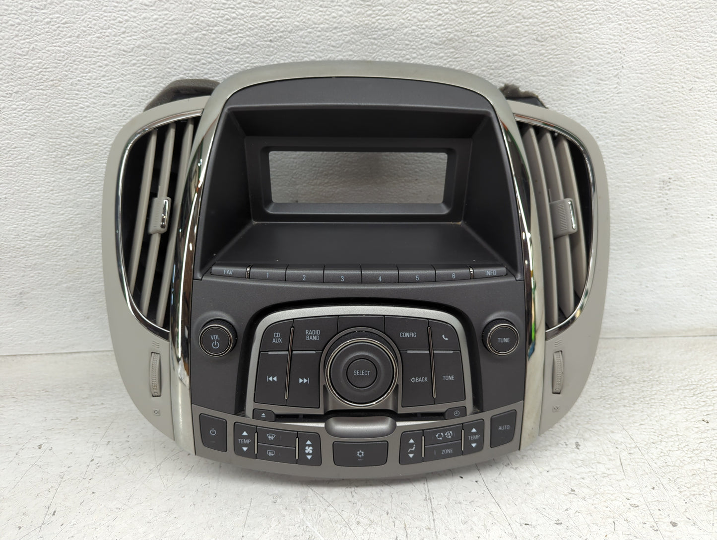 2010-2012 Buick Lacrosse Radio Control Panel - Oemusedautoparts1.com