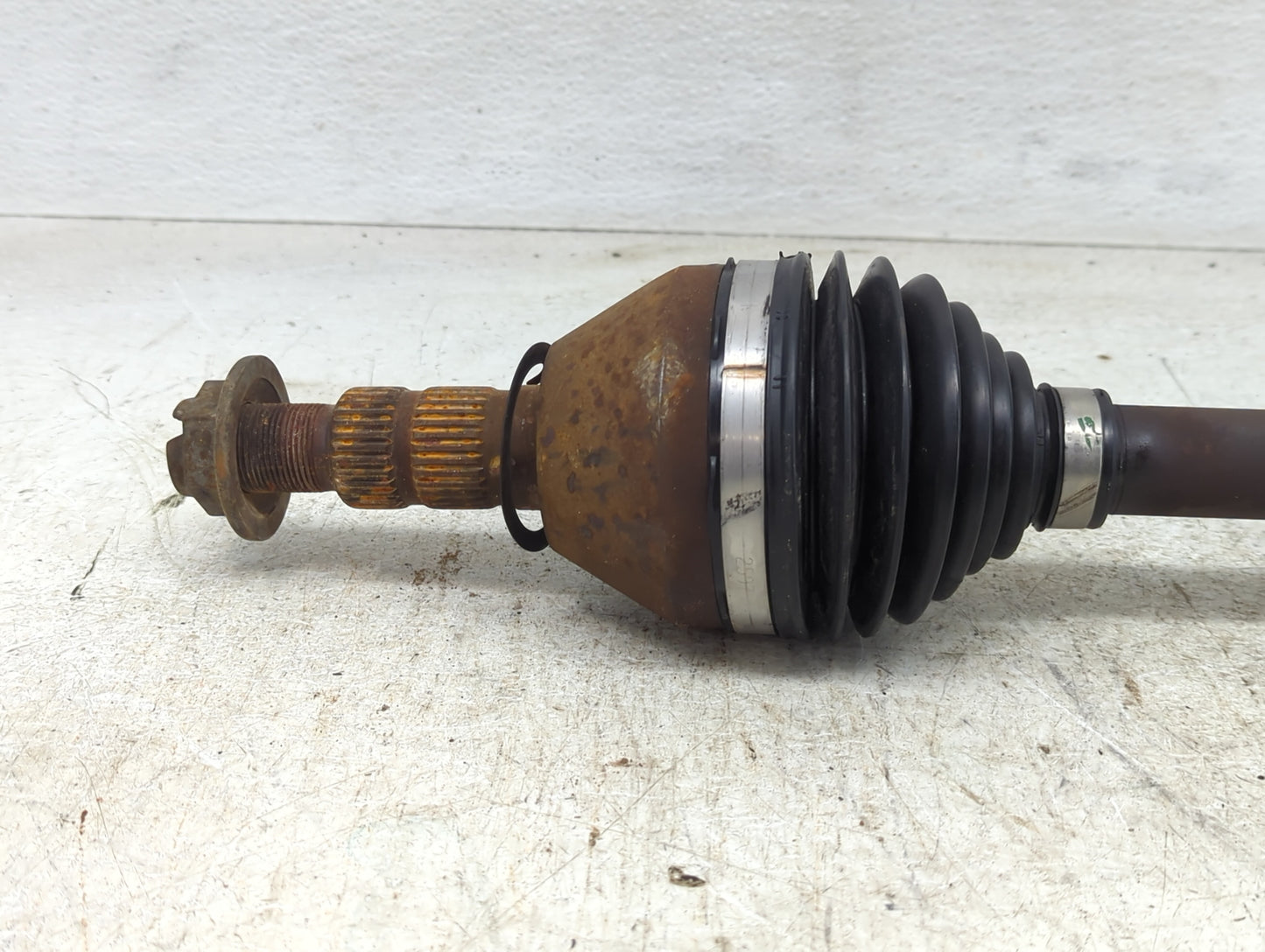2010-2016 Buick Lacrosse Axle Shaft Front Passenger Cv C/v - Oemusedautoparts1.com