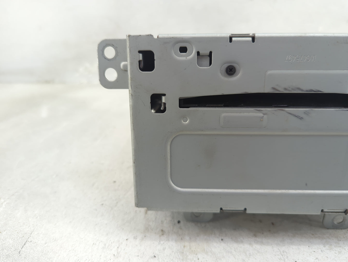 2010-2011 Buick Lacrosse Radio AM FM Cd Player Receiver Replacement P/N:20983517 Fits Fits 2010 2011 2012 OEM Used Auto Part