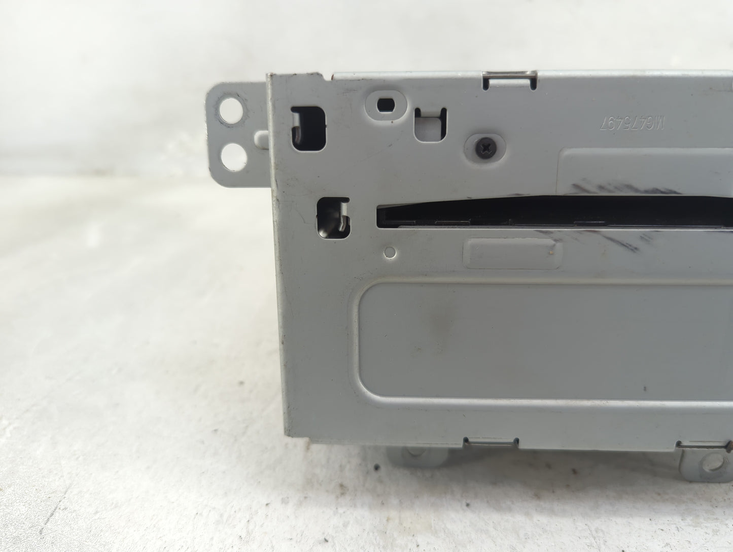 2010-2011 Buick Lacrosse Radio AM FM Cd Player Receiver Replacement P/N:20983517 Fits Fits 2010 2011 2012 OEM Used Auto Part
