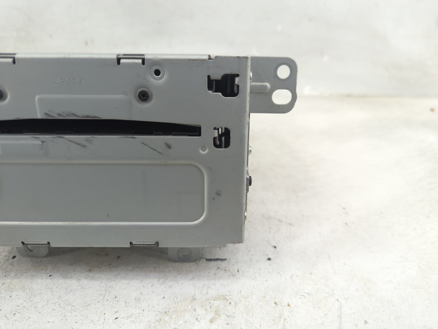 2010-2011 Buick Lacrosse Radio AM FM Cd Player Receiver Replacement P/N:20983517 Fits Fits 2010 2011 2012 OEM Used Auto Part