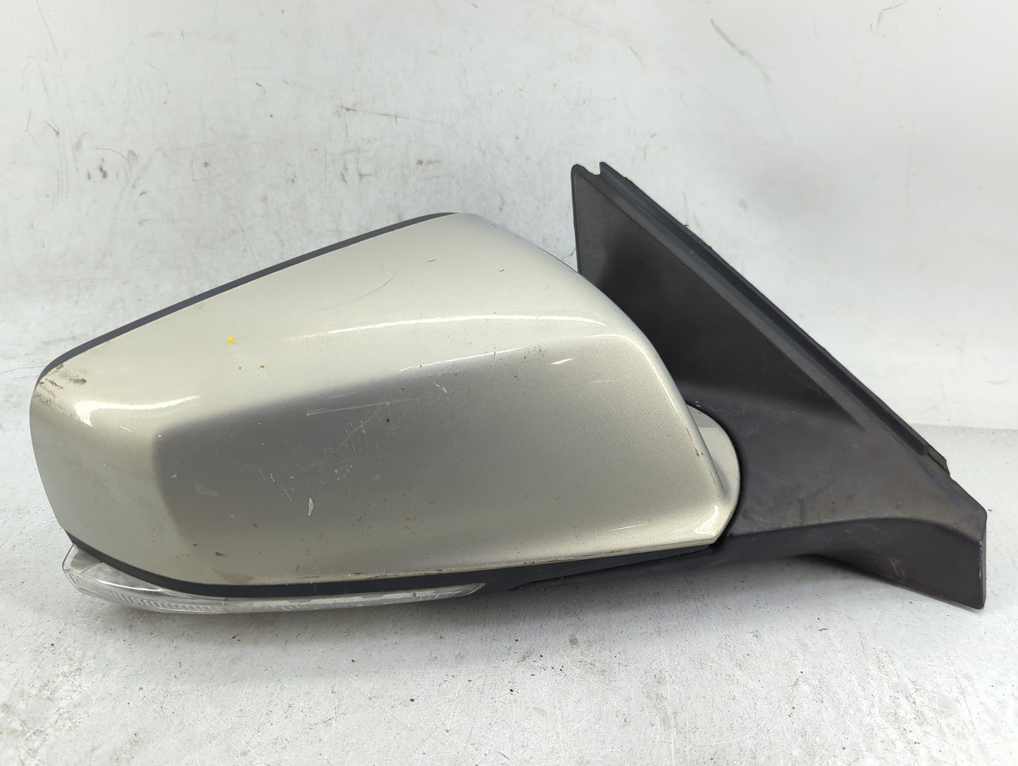 2010-2012 Buick Lacrosse Passenger Side View Mirror - Right Door Mirror OEM Used - Oemusedautoparts1.com
