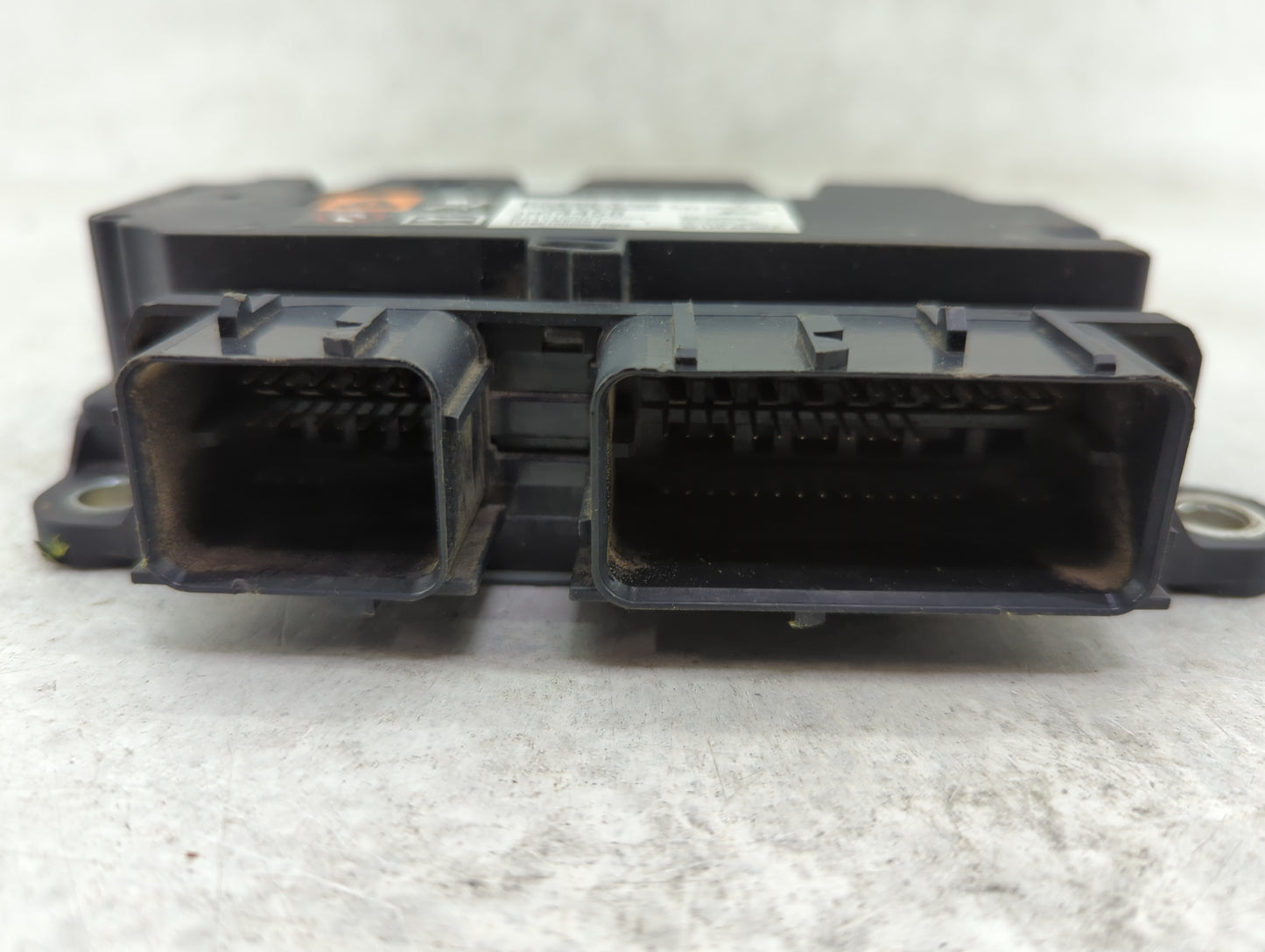 2011-2011 Buick Lacrosse Safety Restraint Srs Airbag Control Module - Oemusedautoparts1.com