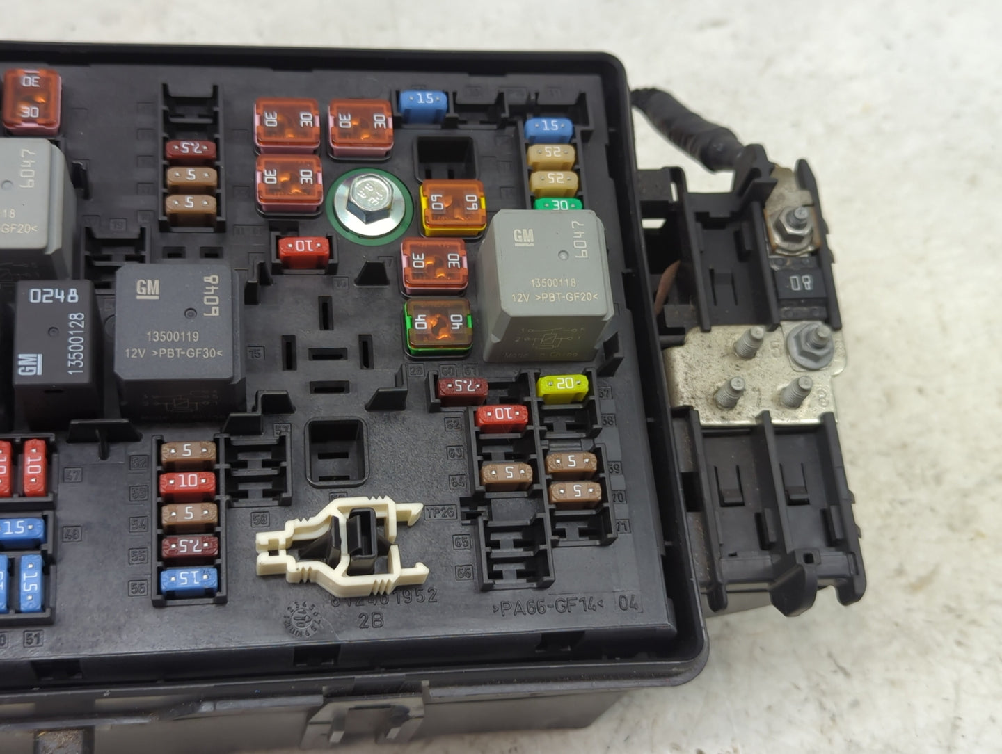 2011 Buick Lacrosse Fusebox Fuse Box Panel Relay Module P/N:20959874 13272072, 13272071 Fits OEM Used Auto Parts - Oemusedau