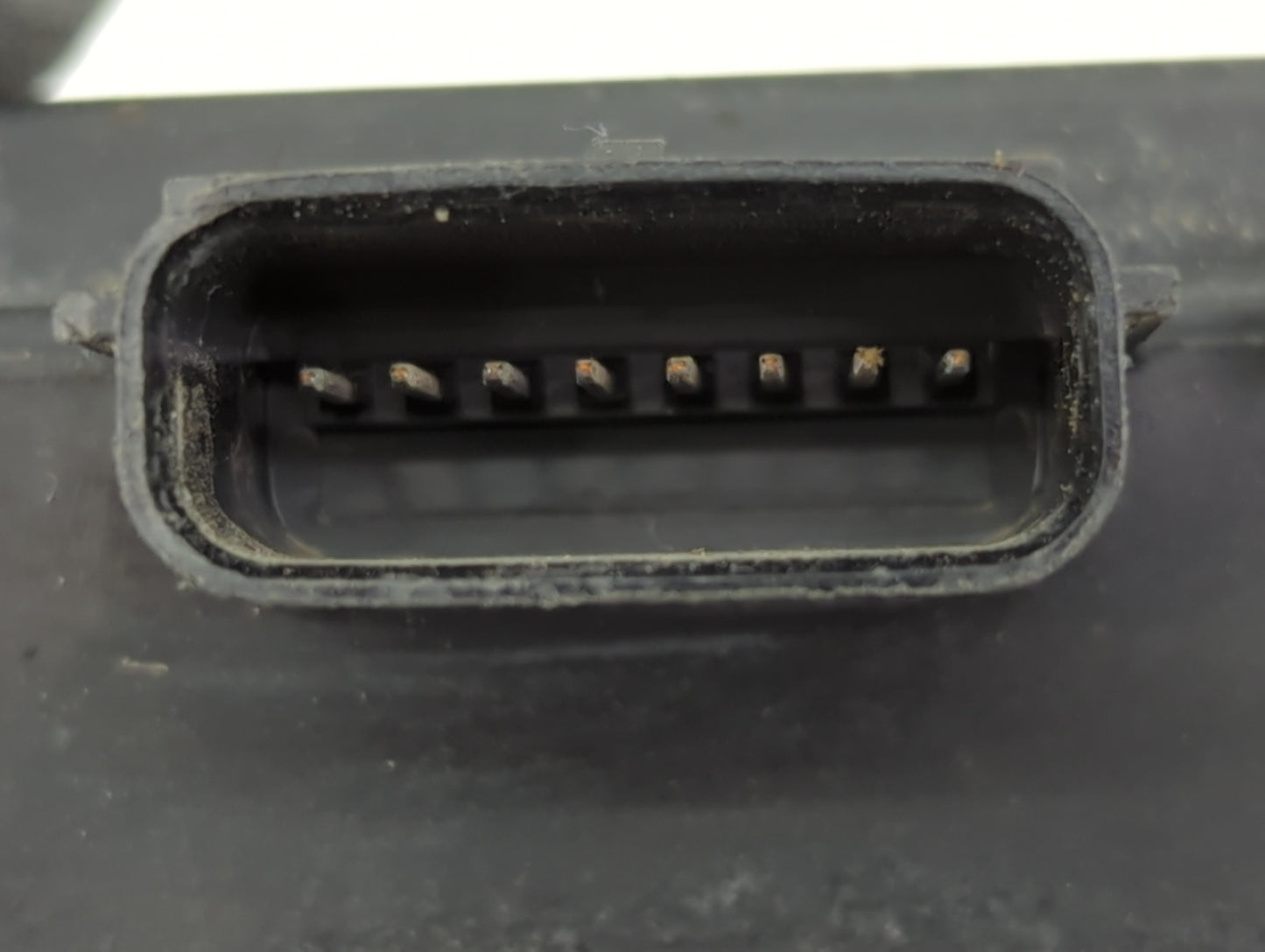 2010-2013 Buick Lacrosse Chassis Control Module Ccm Bcm Body Control - Oemusedautoparts1.com