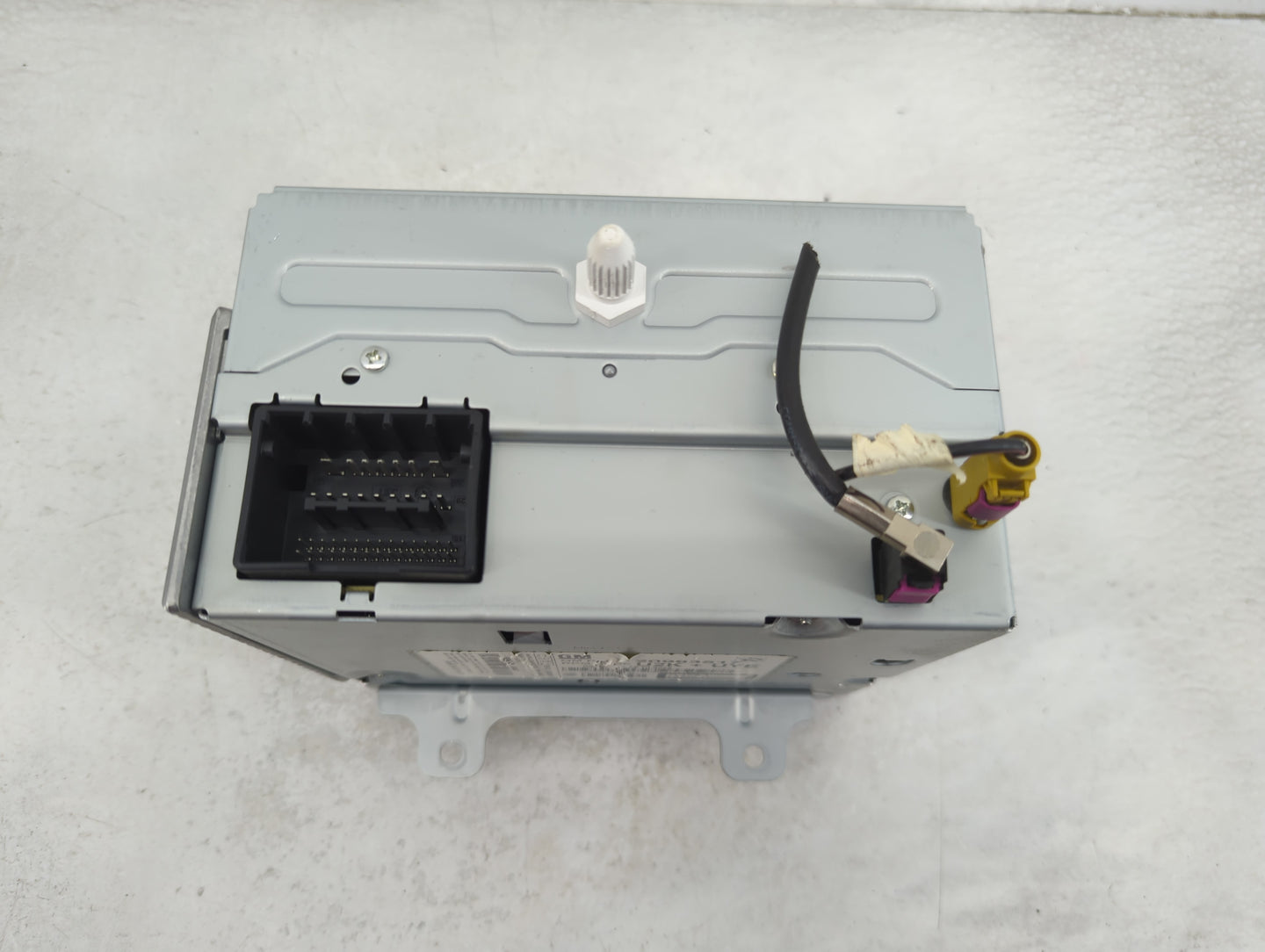 2011-2012 Buick Lacrosse Radio AM FM Cd Player Receiver Replacement P/N:20983517 CQ-FG5011YC Fits Fits 2010 2011 2012 OEM Us