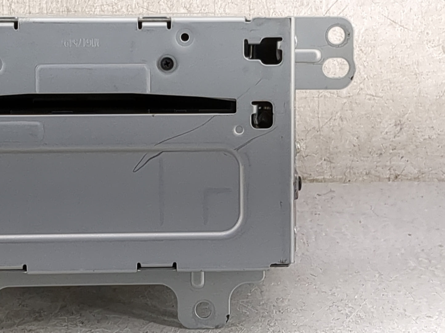 2011-2012 Buick Lacrosse Radio AM FM Cd Player Receiver Replacement P/N:20983517 CQ-FG5011YC Fits Fits 2010 2011 2012 OEM Us