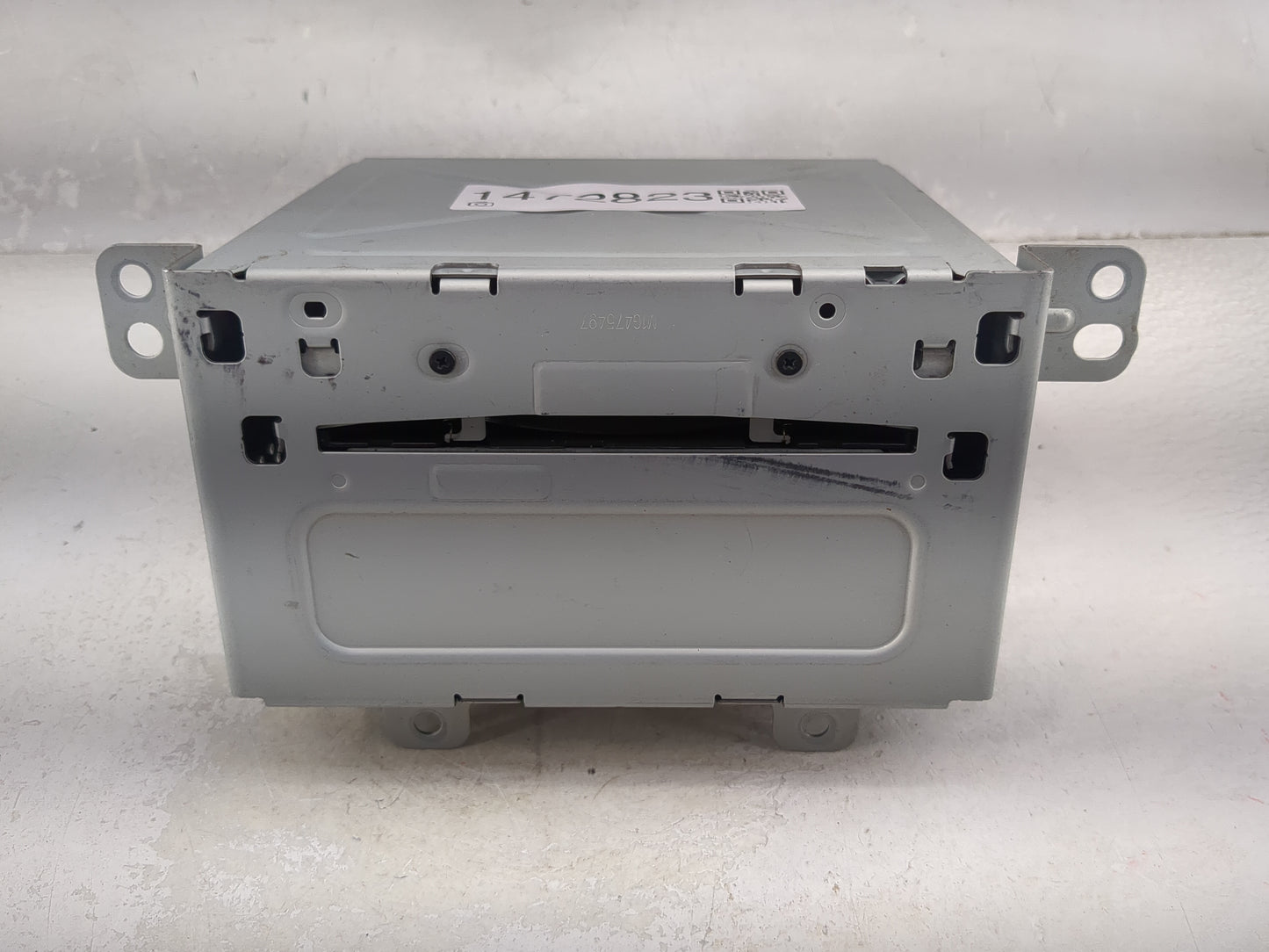2011-2012 Buick Lacrosse Radio AM FM Cd Player Receiver Replacement P/N:20983517 CQ-FG5011Y, 10N820R Fits Fits 2010 2011 201
