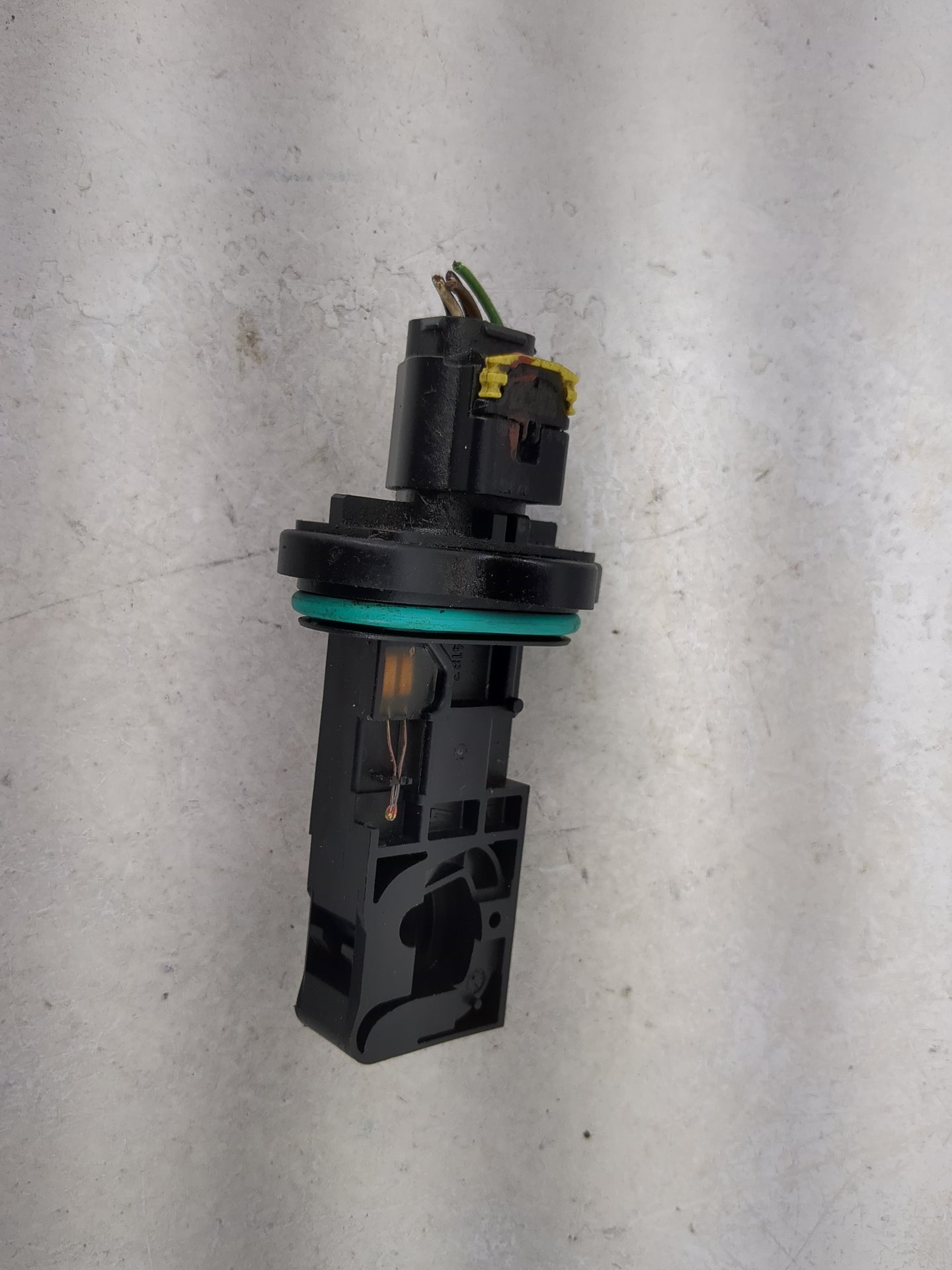 2010-2011 Buick Lacrosse Mass Air Flow Meter Maf 1486206 - Oemusedautoparts1.com