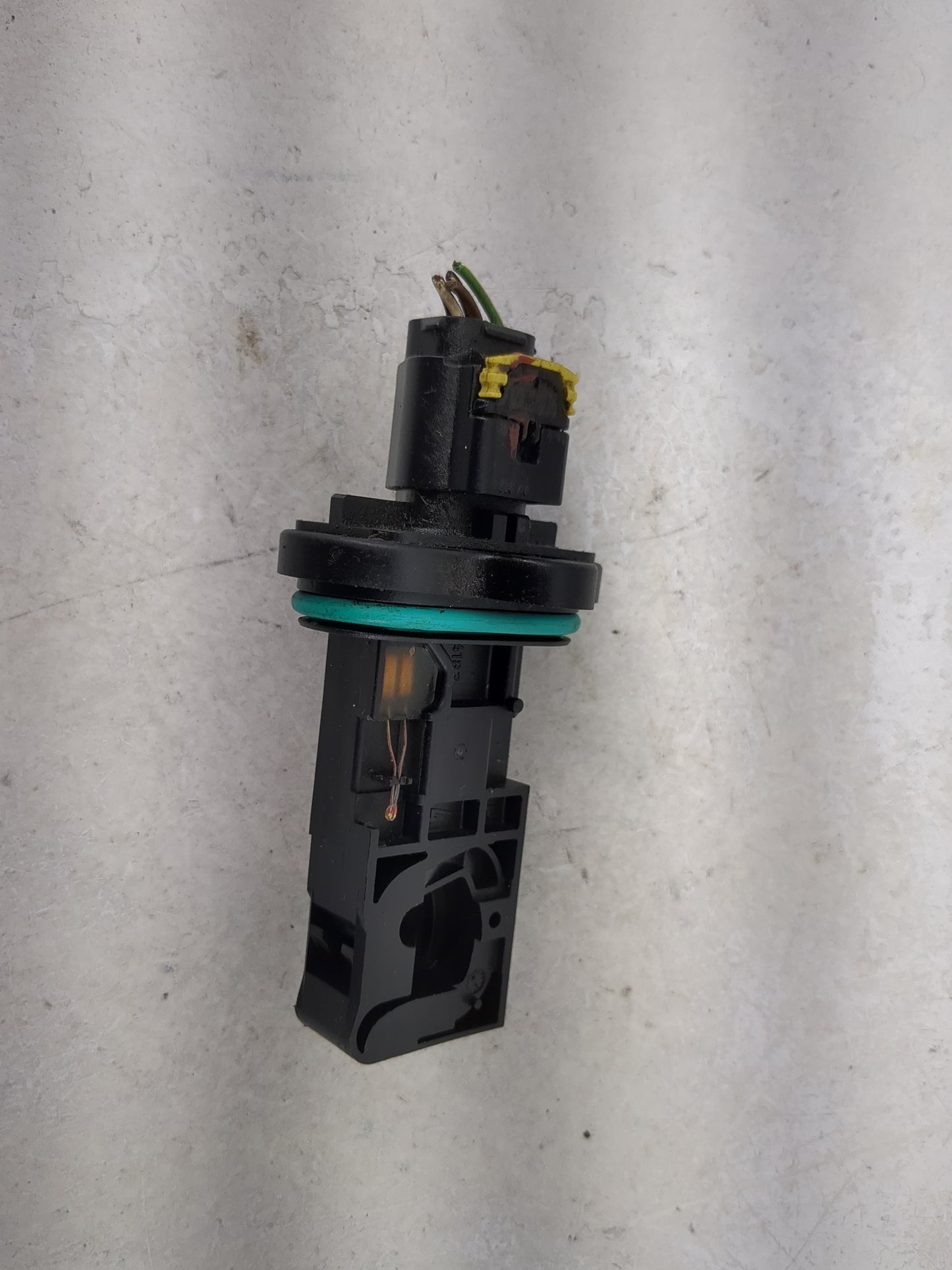 2010-2011 Buick Lacrosse Mass Air Flow Meter Maf 1486206 - Oemusedautoparts1.com