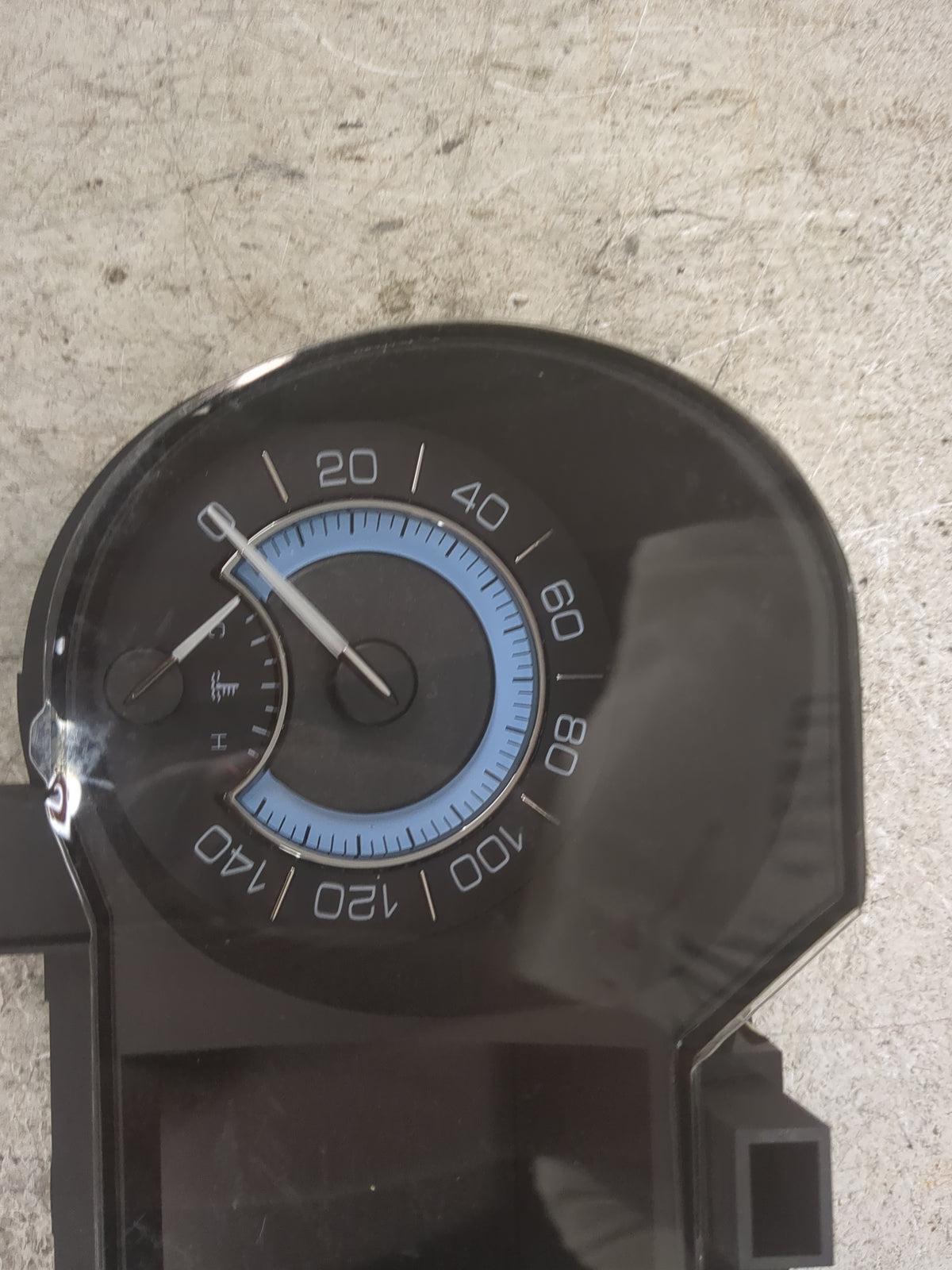 2011 Buick Lacrosse Instrument Cluster Speedometer Gauges P/N:A2C53423318 GMX353 Miles: Fits OEM Used Auto Parts - Oemusedau