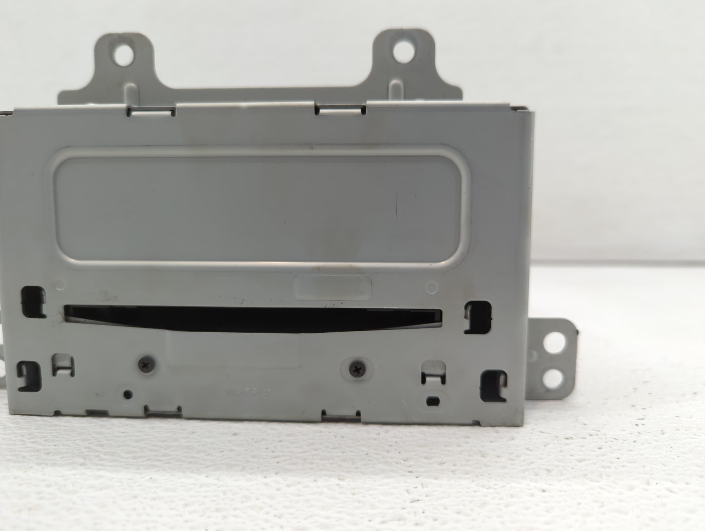 2011-2012 Buick Lacrosse Am Fm Cd Player Radio Receiver - Oemusedautoparts1.com