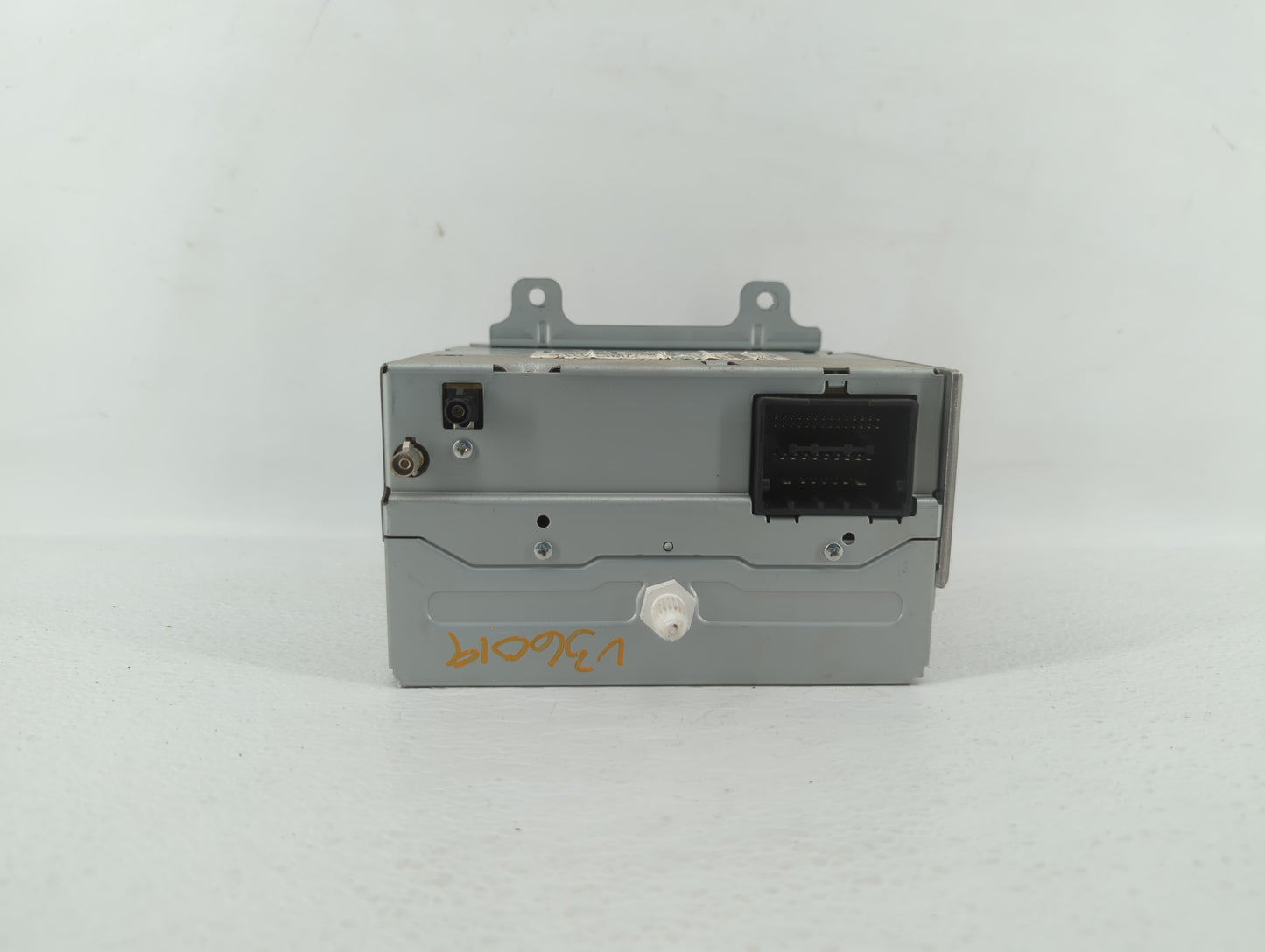 2011-2012 Buick Lacrosse Am Fm Cd Player Radio Receiver - Oemusedautoparts1.com