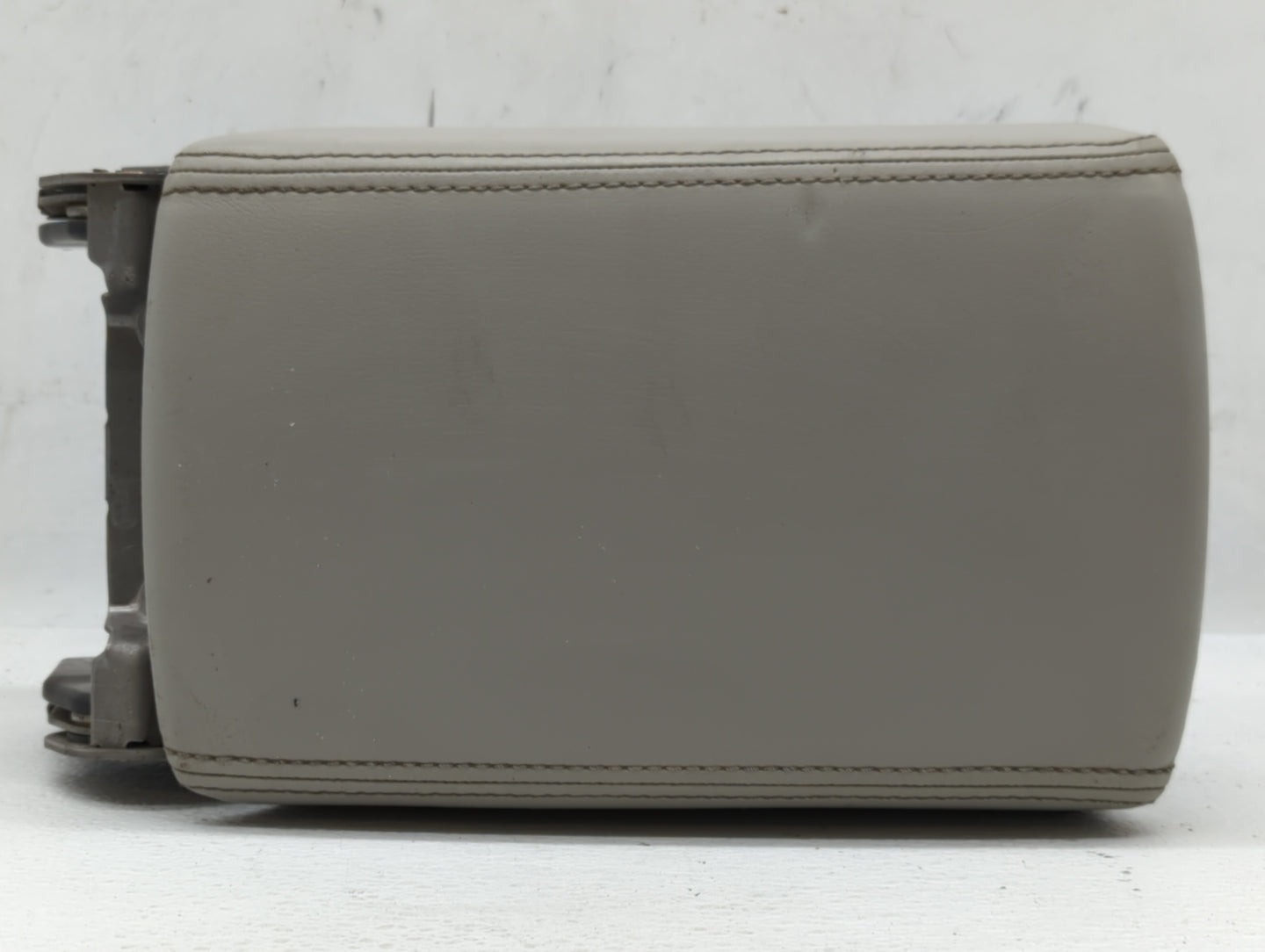 2011 Buick Lacrosse Center Console Armrest Cover Lid - Oemusedautoparts1.com