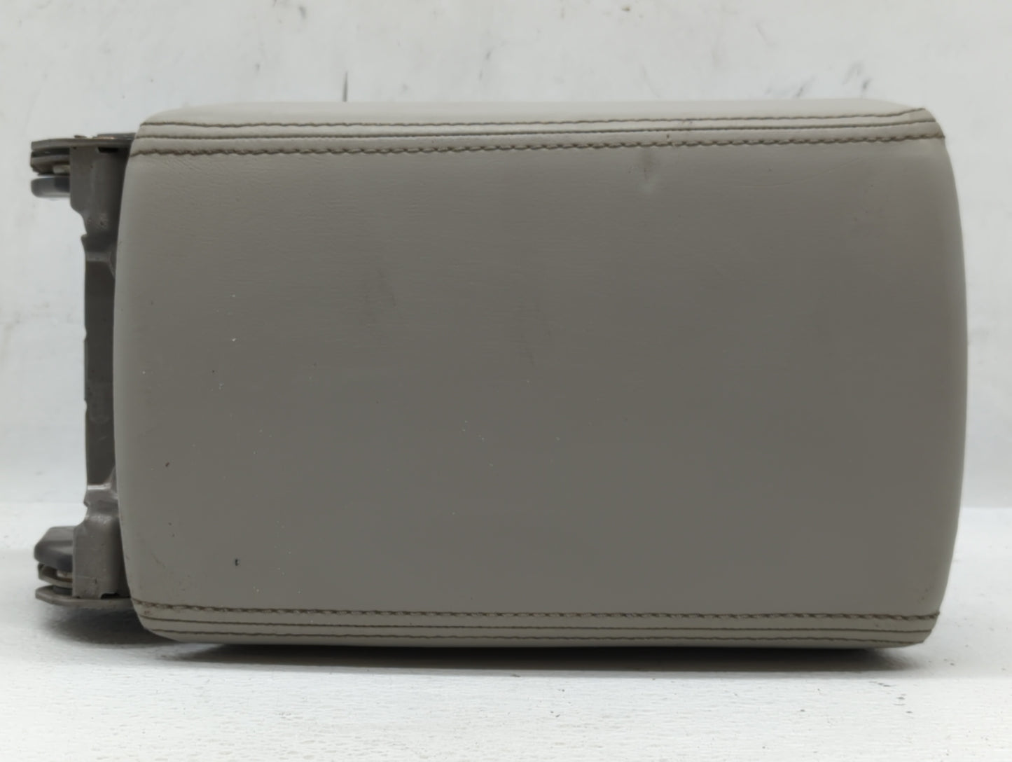 2011 Buick Lacrosse Center Console Armrest Cover Lid - Oemusedautoparts1.com