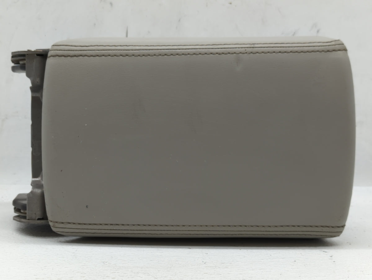 2011 Buick Lacrosse Center Console Armrest Cover Lid 548794 - Oemusedautoparts1.com