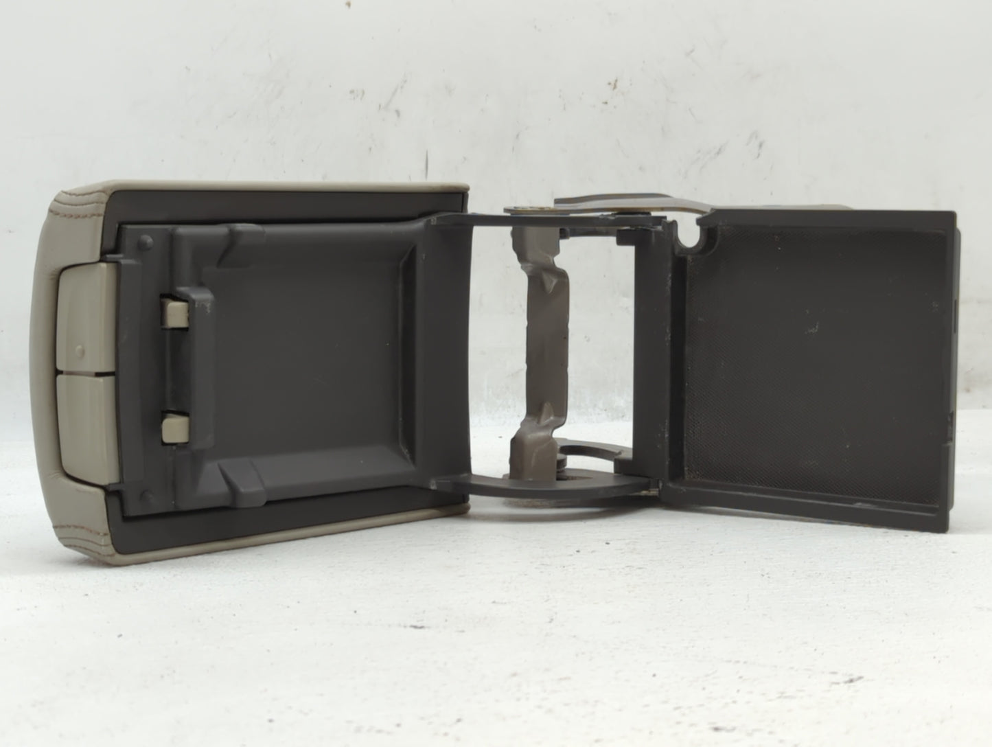 2011 Buick Lacrosse Center Console Armrest Cover Lid - Oemusedautoparts1.com