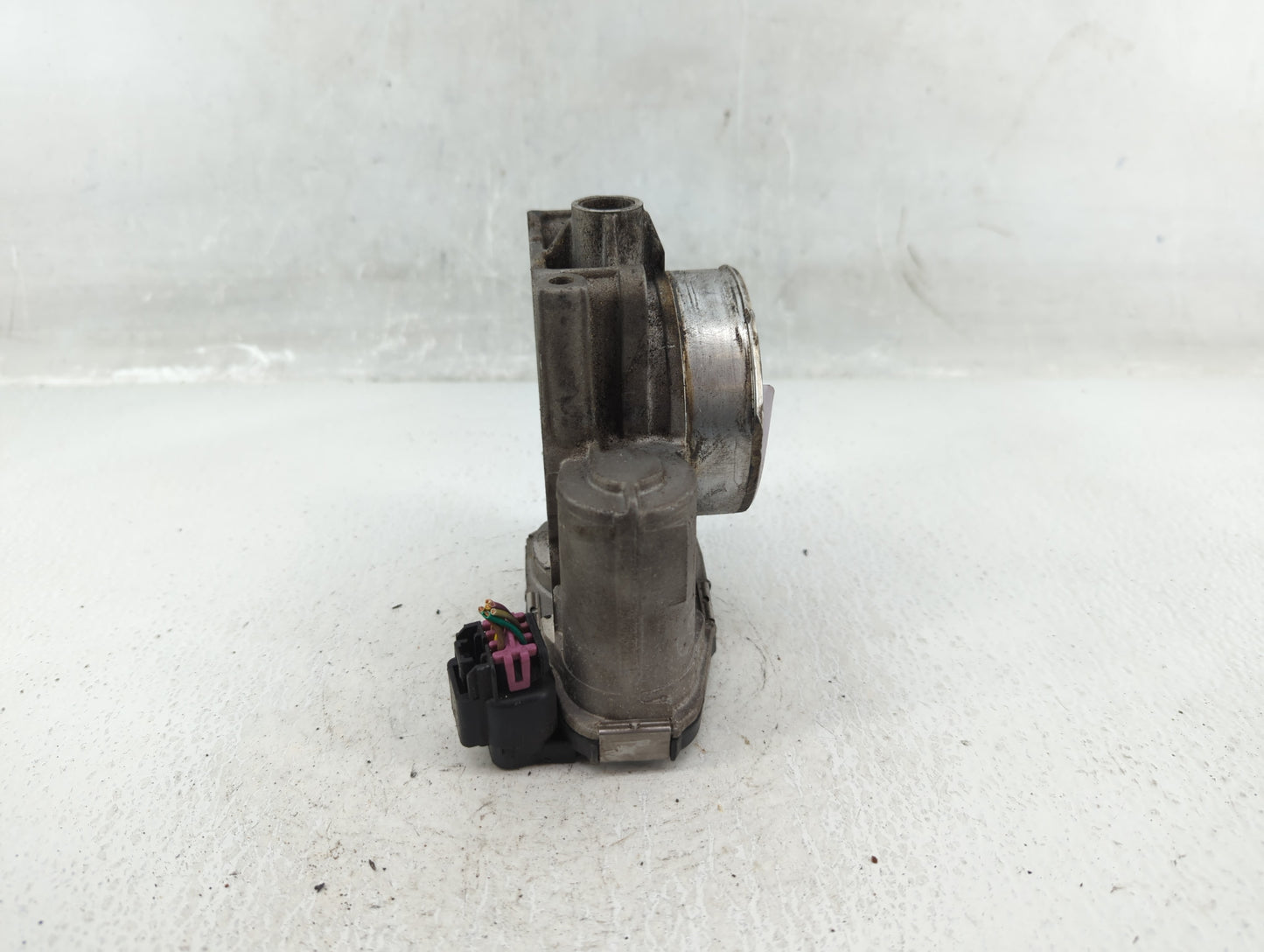 2010 Buick Lacrosse Throttle Body P/N:014 5 AA 994AA Fits Fits 2007 2008 2009 2011 2012 OEM Used Auto Parts - Oemusedautopar