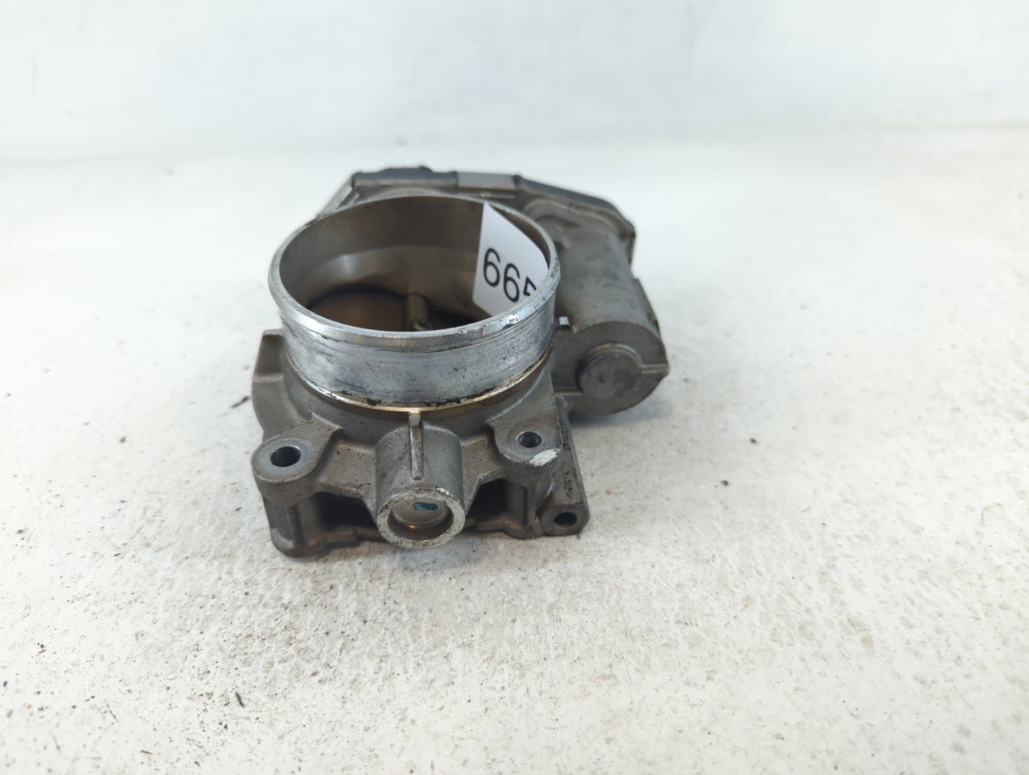 2010-2011 Buick Lacrosse Throttle Body P/N:3240AA 995AA Fits Fits 2007 2008 2009 2010 2011 OEM Used Auto Parts - Oemusedauto