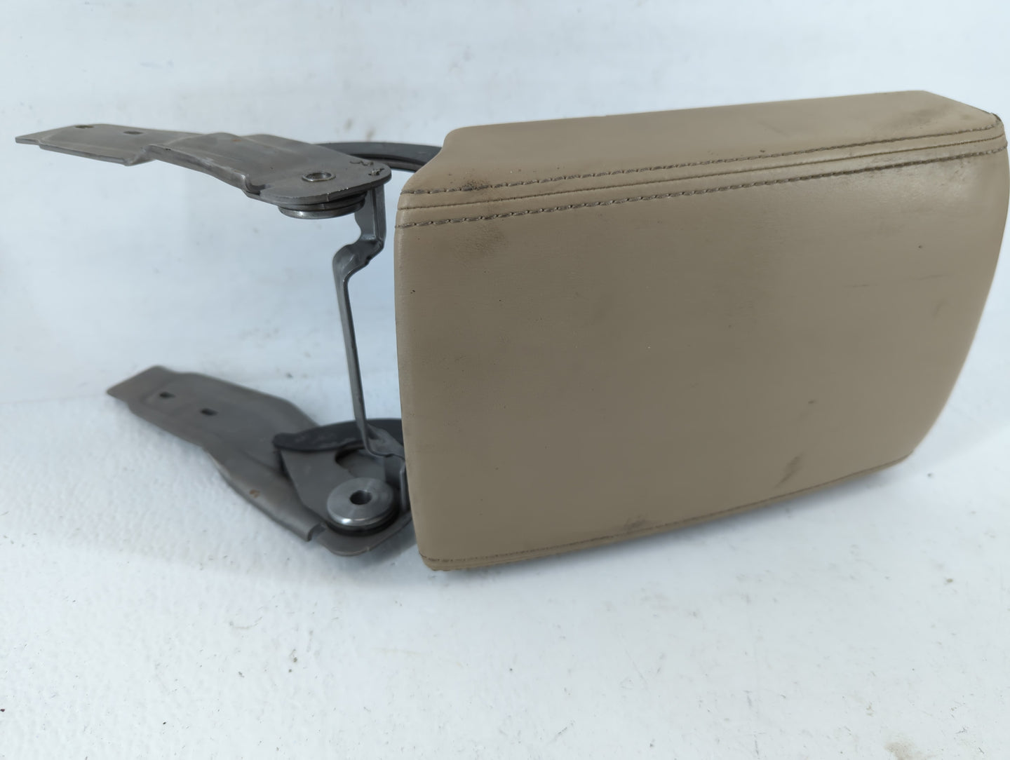 2011 Buick Lacrosse Center Console Armrest Cover Lid Fits OEM Used Auto Parts - Oemusedautoparts1.com