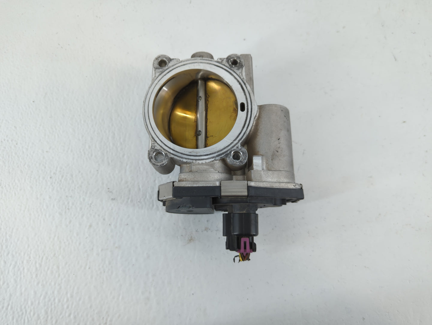 2010-2011 Buick Lacrosse Throttle Body P/N:995AA9763C Fits Fits 2007 2008 2009 2010 2011 OEM Used Auto Parts - Oemusedautopa