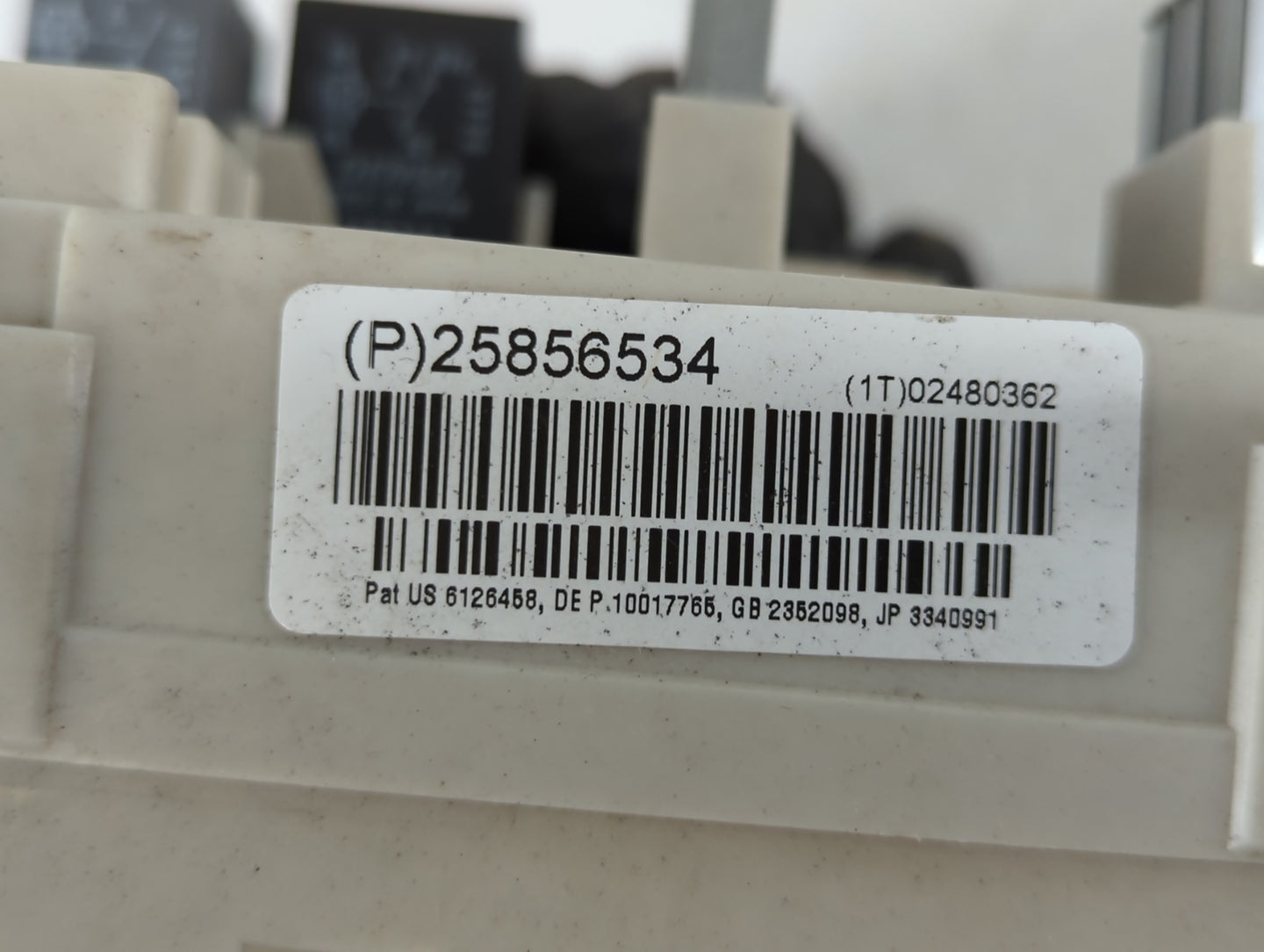 2011 Buick Lacrosse Fusebox Fuse Box Panel Relay Module P/N:25856534 Fits OEM Used Auto Parts - Oemusedautoparts1.com