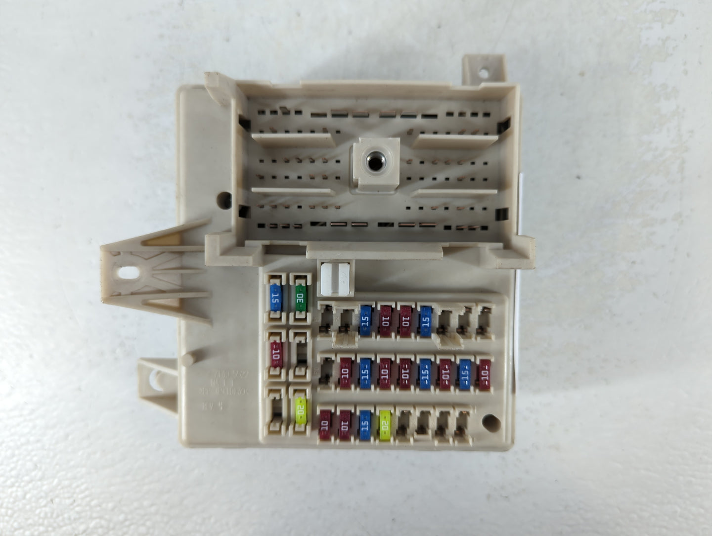 2011 Buick Lacrosse Fusebox Fuse Box Panel Relay Module P/N:25856534 Fits OEM Used Auto Parts - Oemusedautoparts1.com