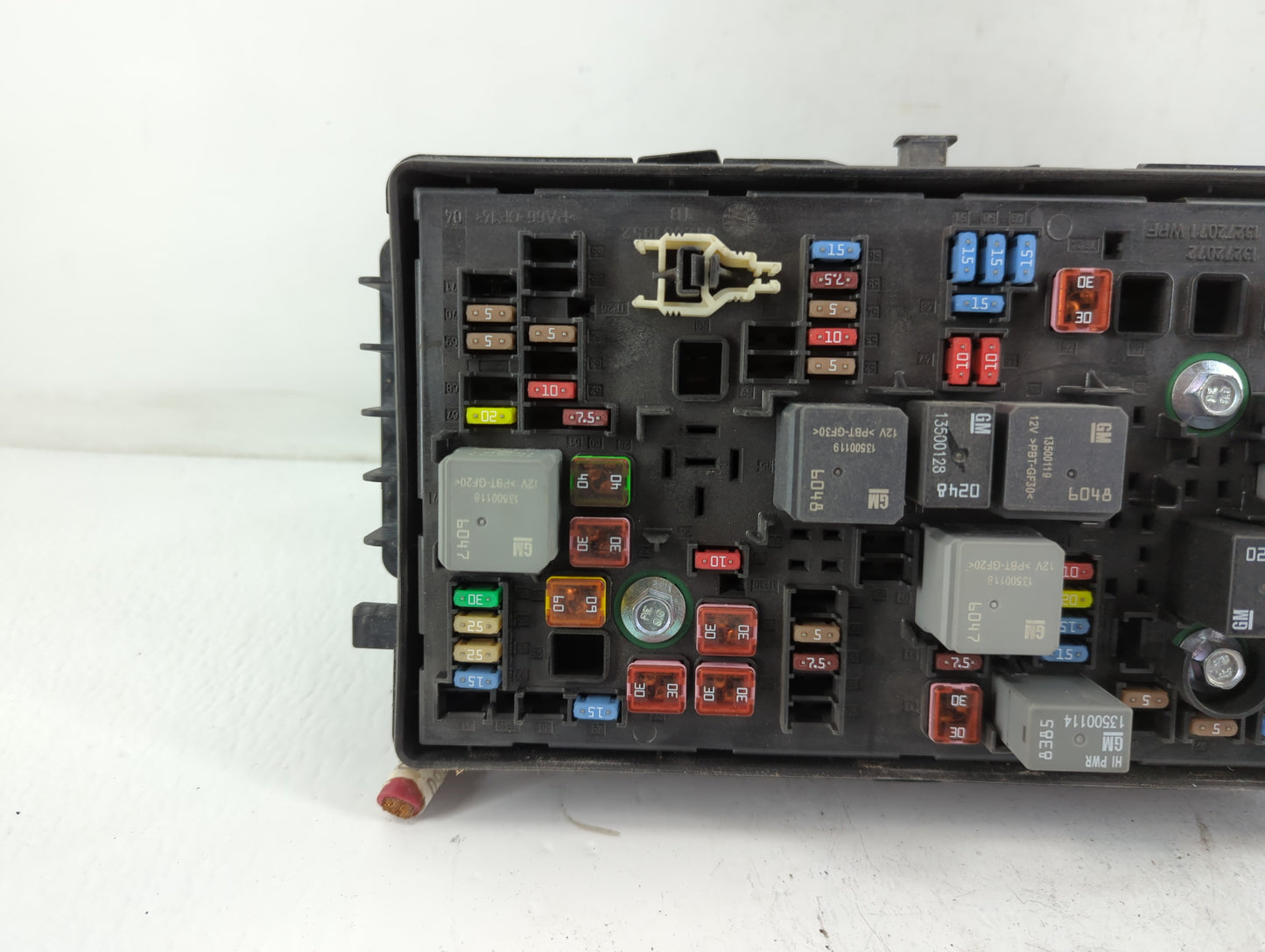 2011 Buick Lacrosse Fusebox Fuse Box Panel Relay Module P/N:812461952 Fits OEM Used Auto Parts - Oemusedautoparts1.com