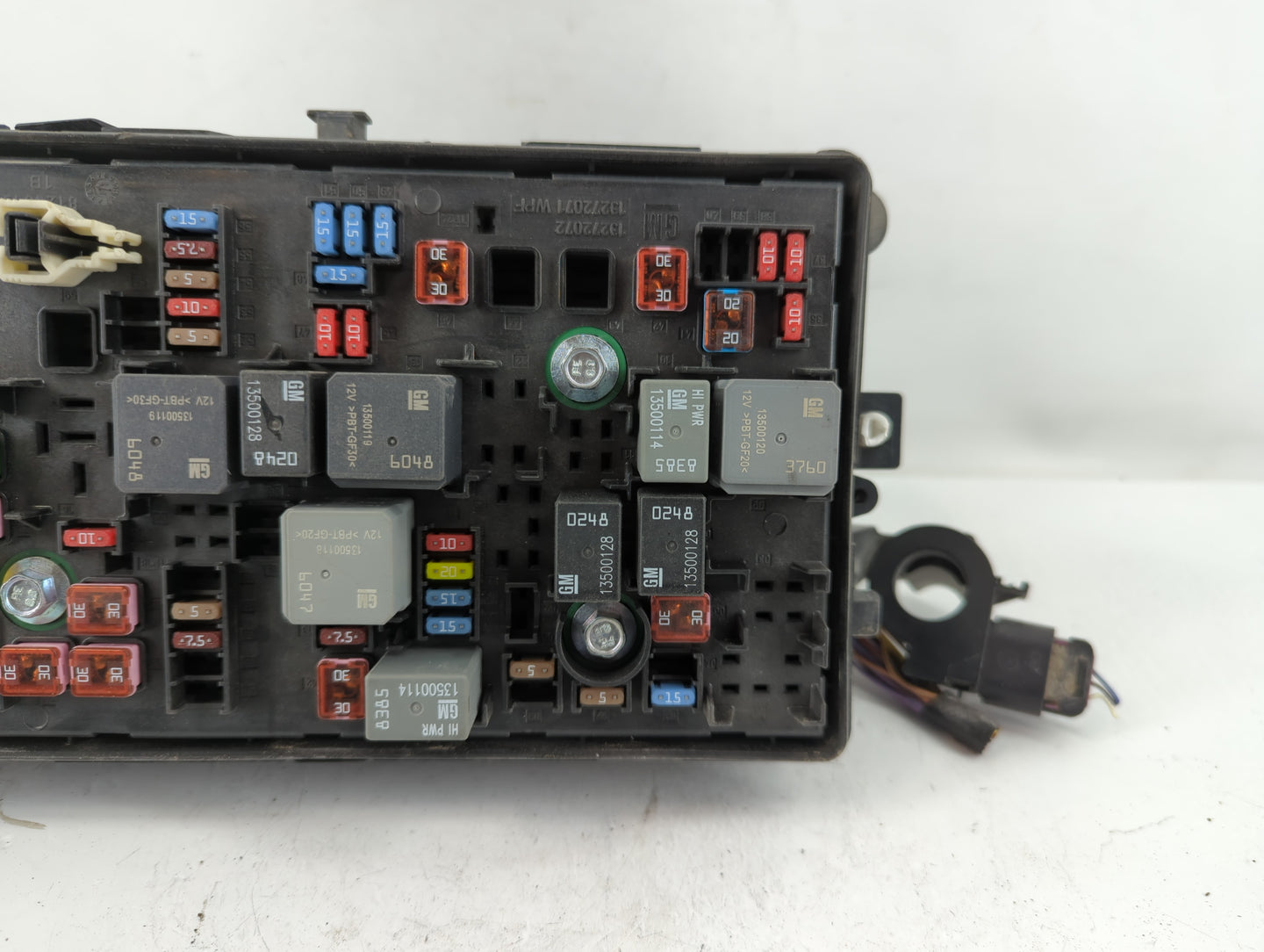 2011 Buick Lacrosse Fusebox Fuse Box Panel Relay Module P/N:812461952 Fits OEM Used Auto Parts - Oemusedautoparts1.com