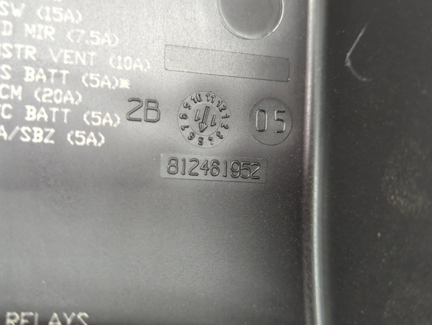 2011 Buick Lacrosse Fusebox Fuse Box Panel Relay Module P/N:812461952 Fits OEM Used Auto Parts - Oemusedautoparts1.com